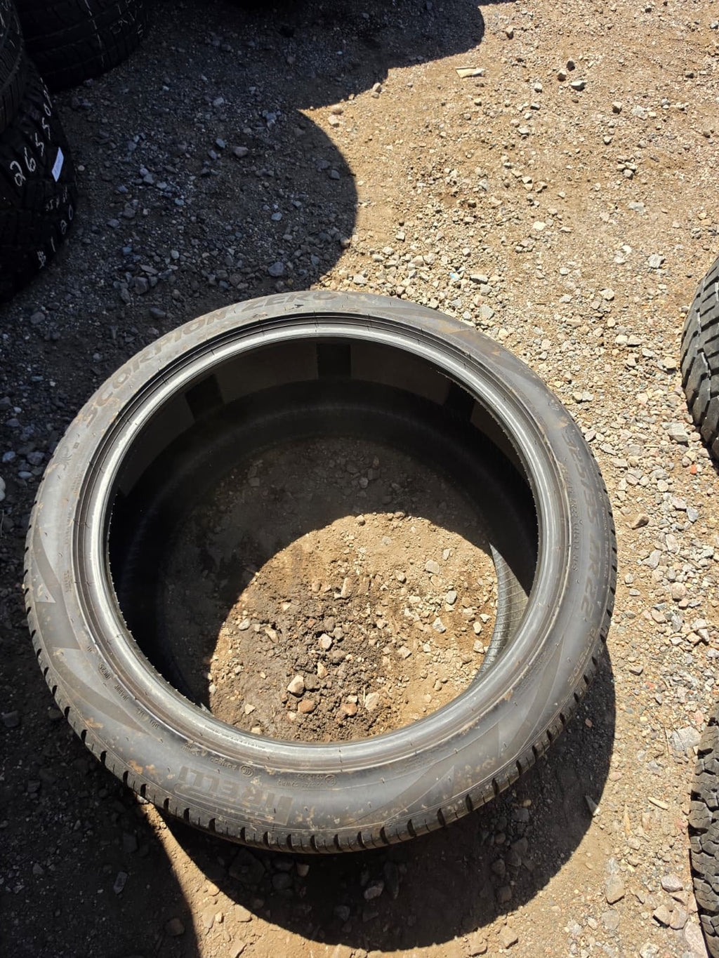 325/35ZR22 Single (1 Used Tire) Pirelli Scorpion Zero