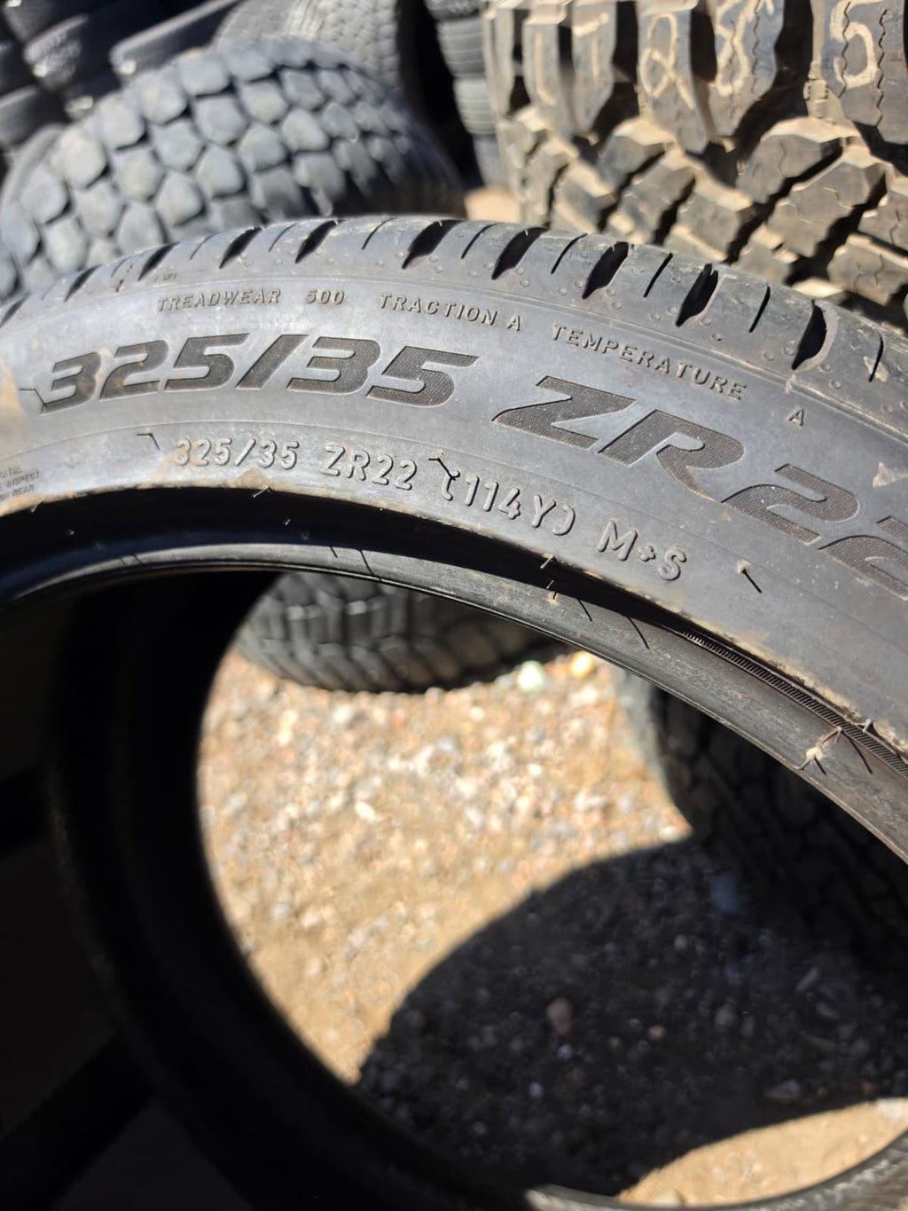 325/35ZR22 Single (1 Used Tire) Pirelli Scorpion Zero