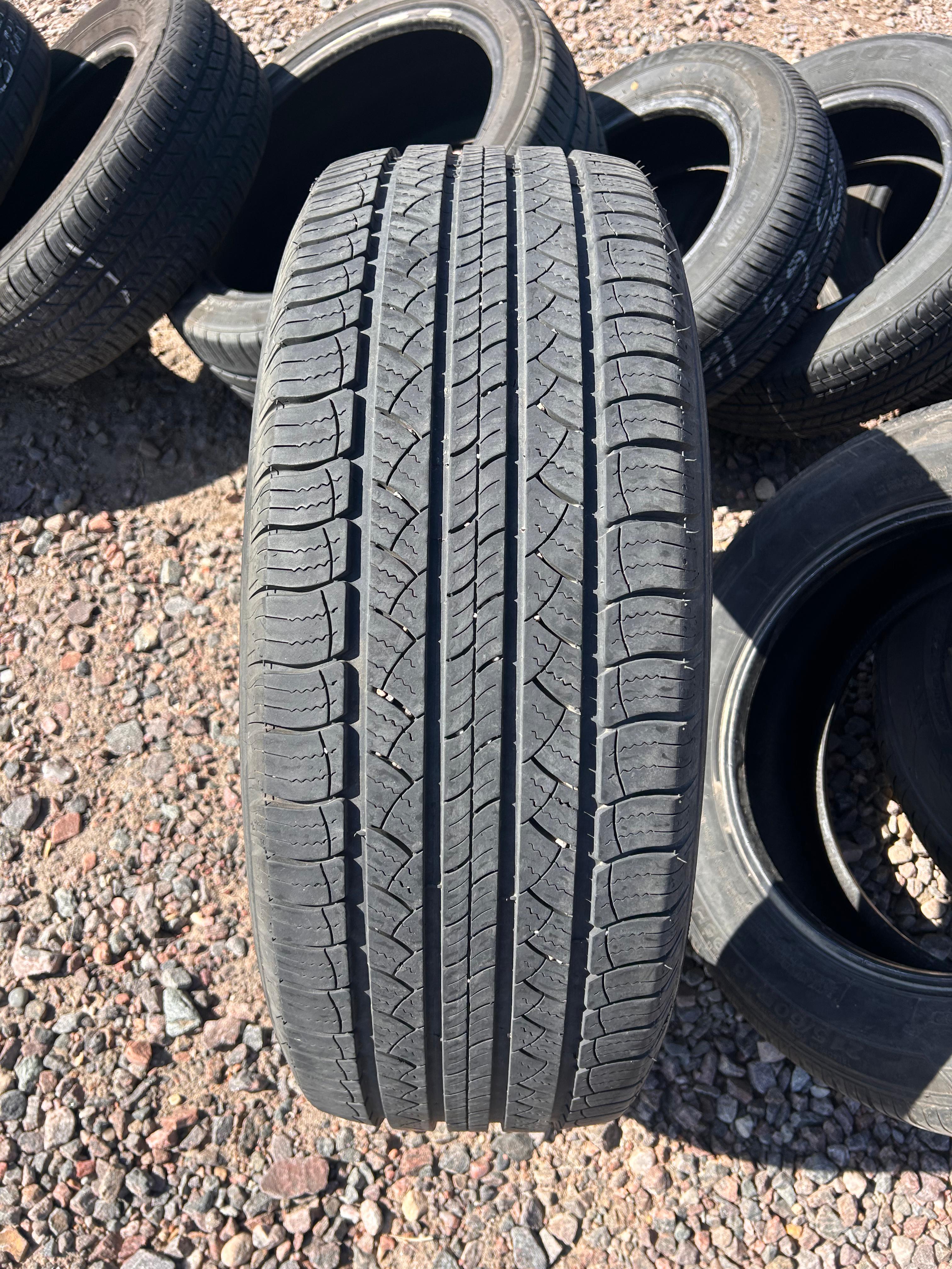 255/60R19 Single (1 Used Tire) Michelin Lattitude