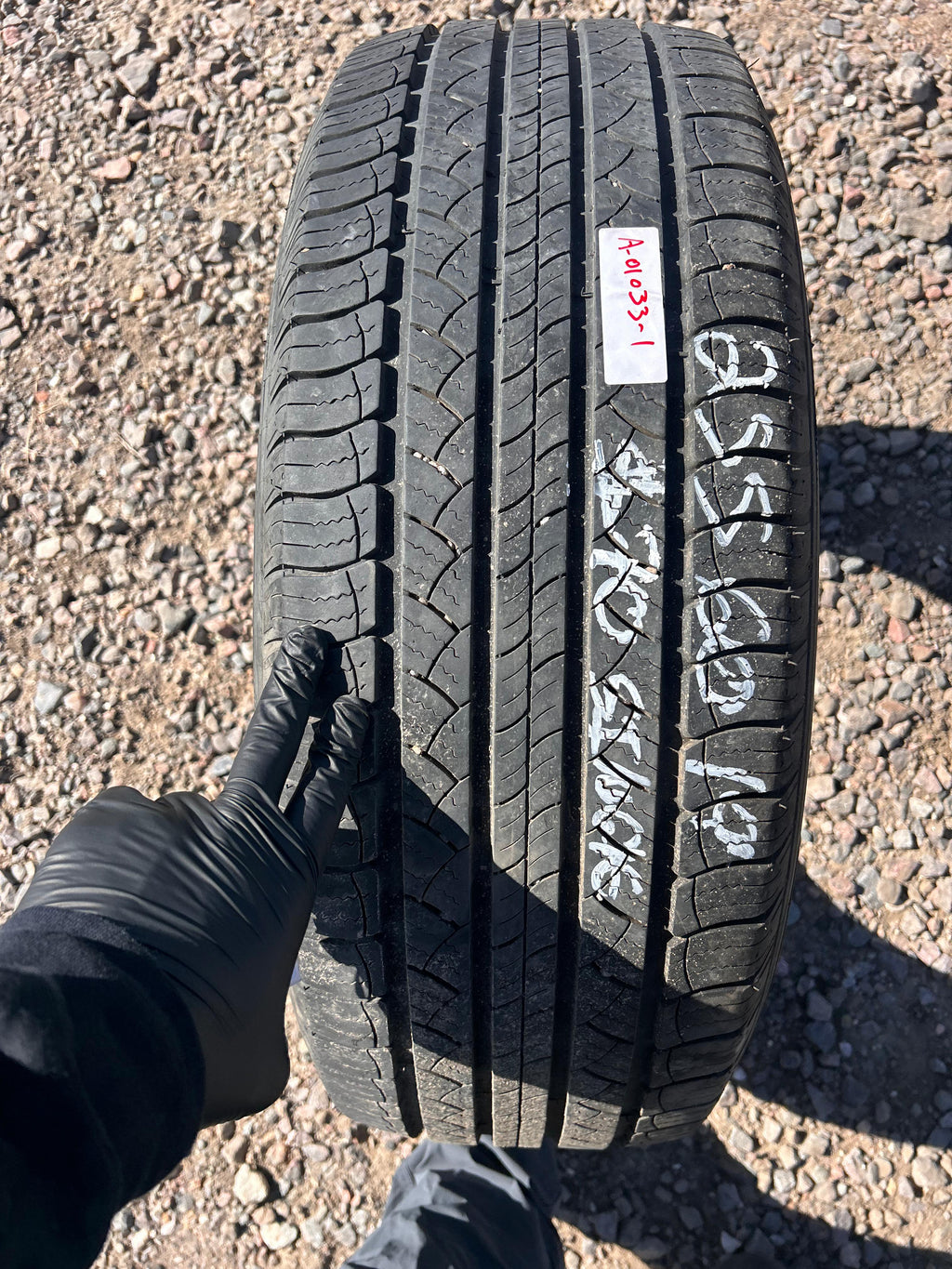 255/60R19 Single (1 Used Tire) Michelin Lattitude
