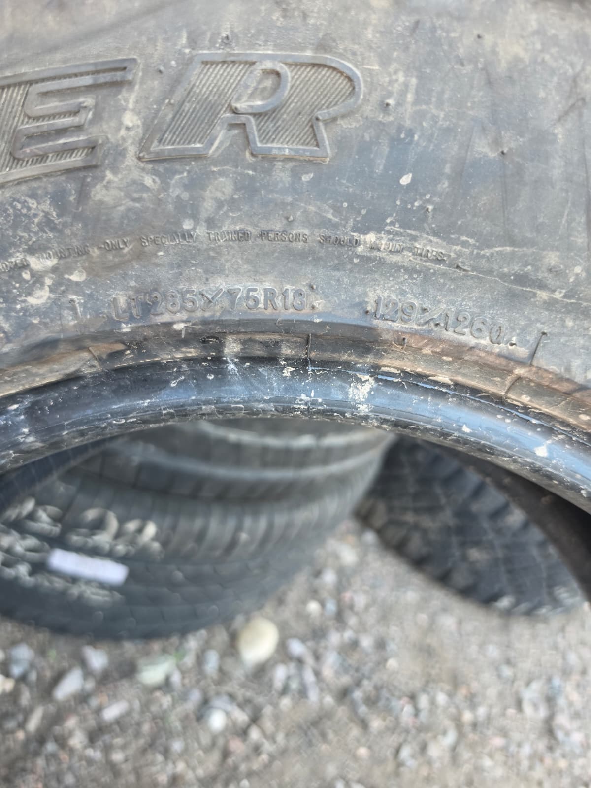 LT285/75R18 Single (1 Used Tire) Goodyear Wrangler DuraTrac