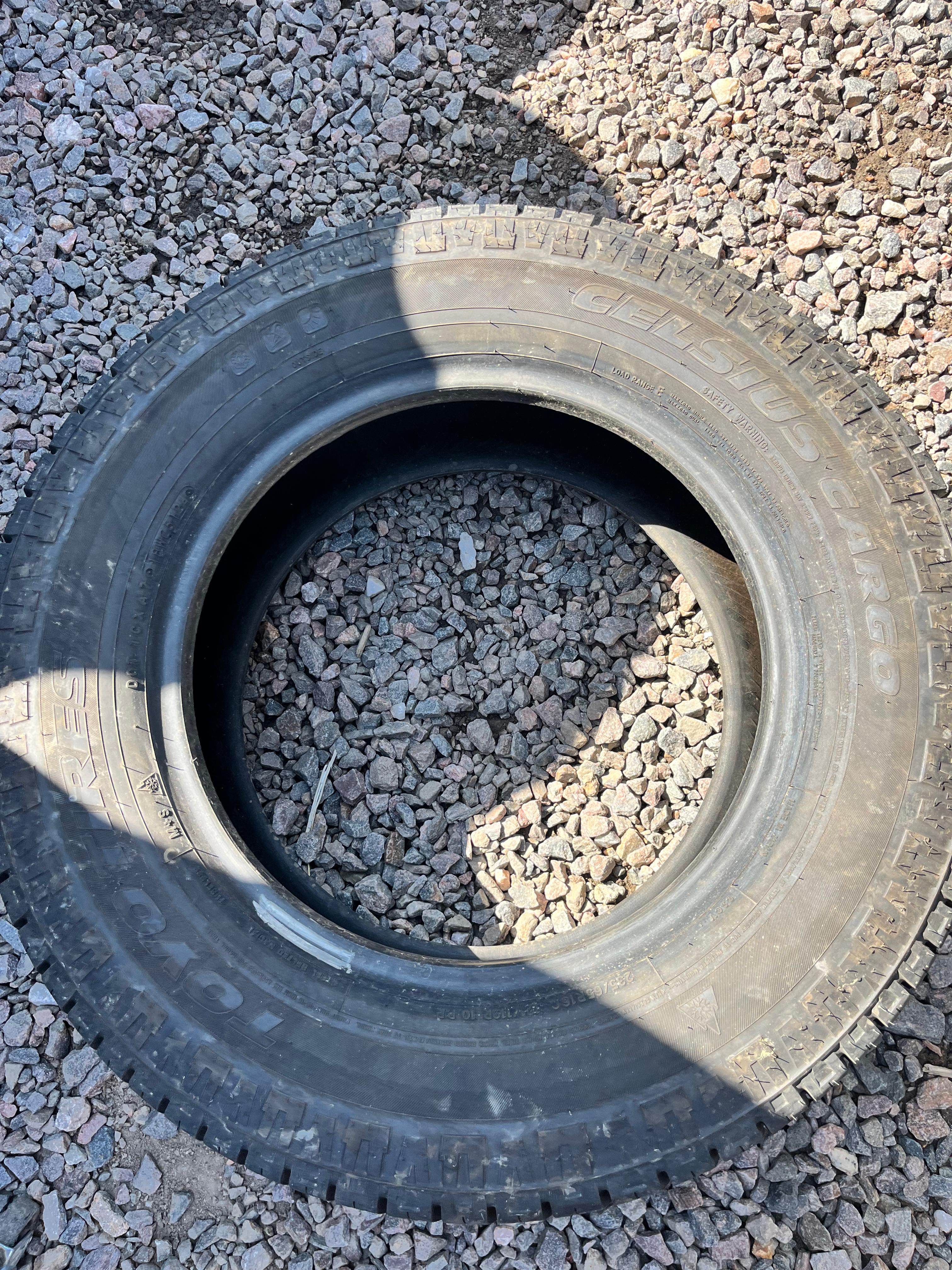 235/65R16C Single (1 Used Tire) Toyo Tires Celsius