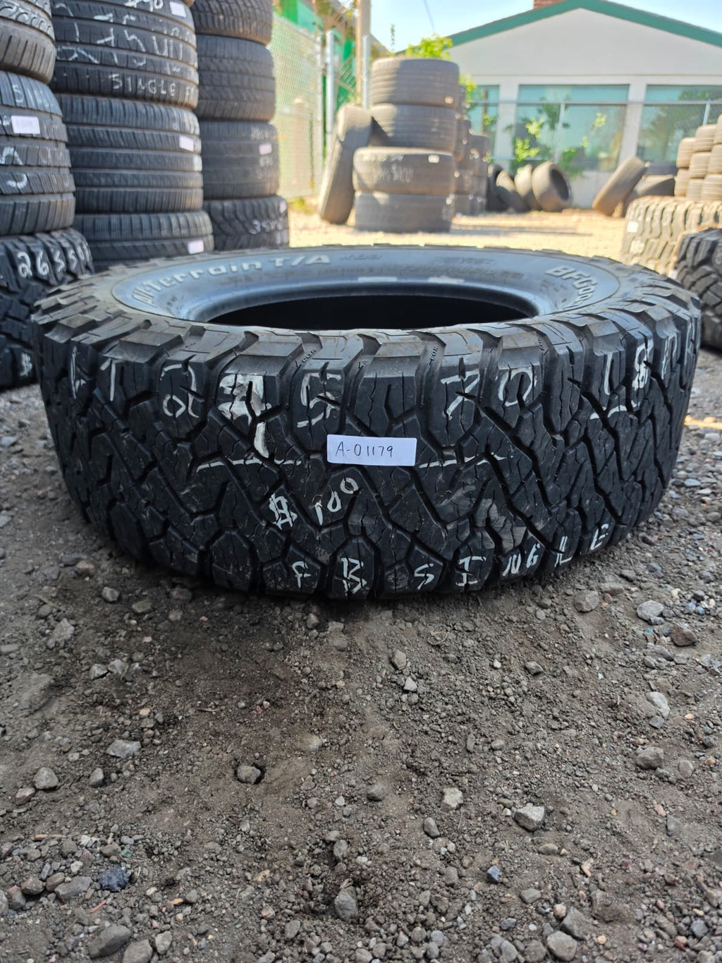 LT275/70R18 Single (1 Used Tire) BF Goodrich K03