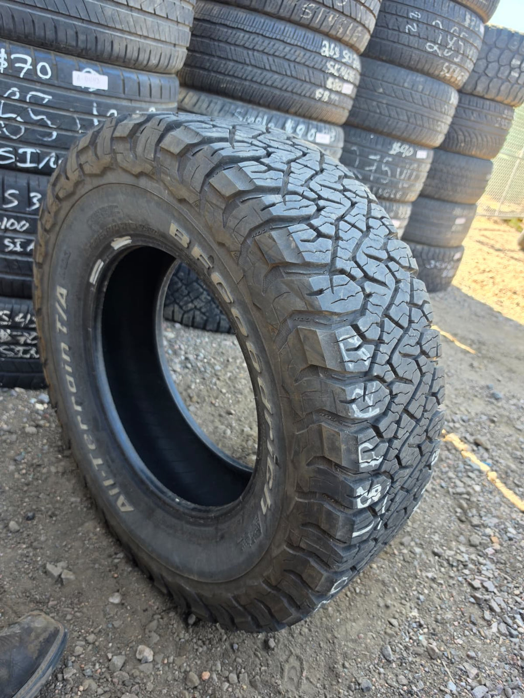 LT275/70R18 Single (1 Used Tire) BF Goodrich K03
