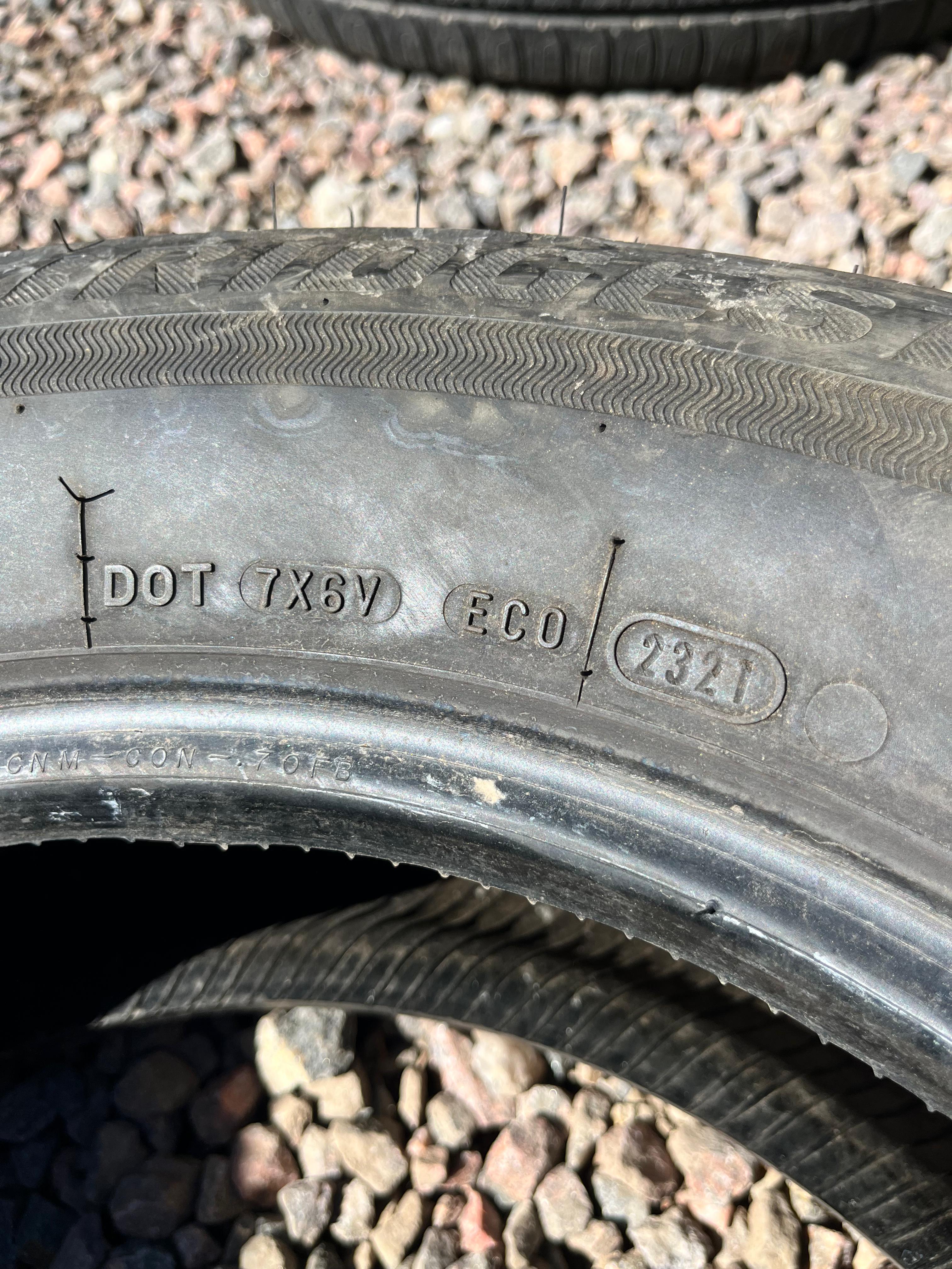 215/65R16 Single (1 Used Tire) Bridgestone Ecopia ( EP422)
