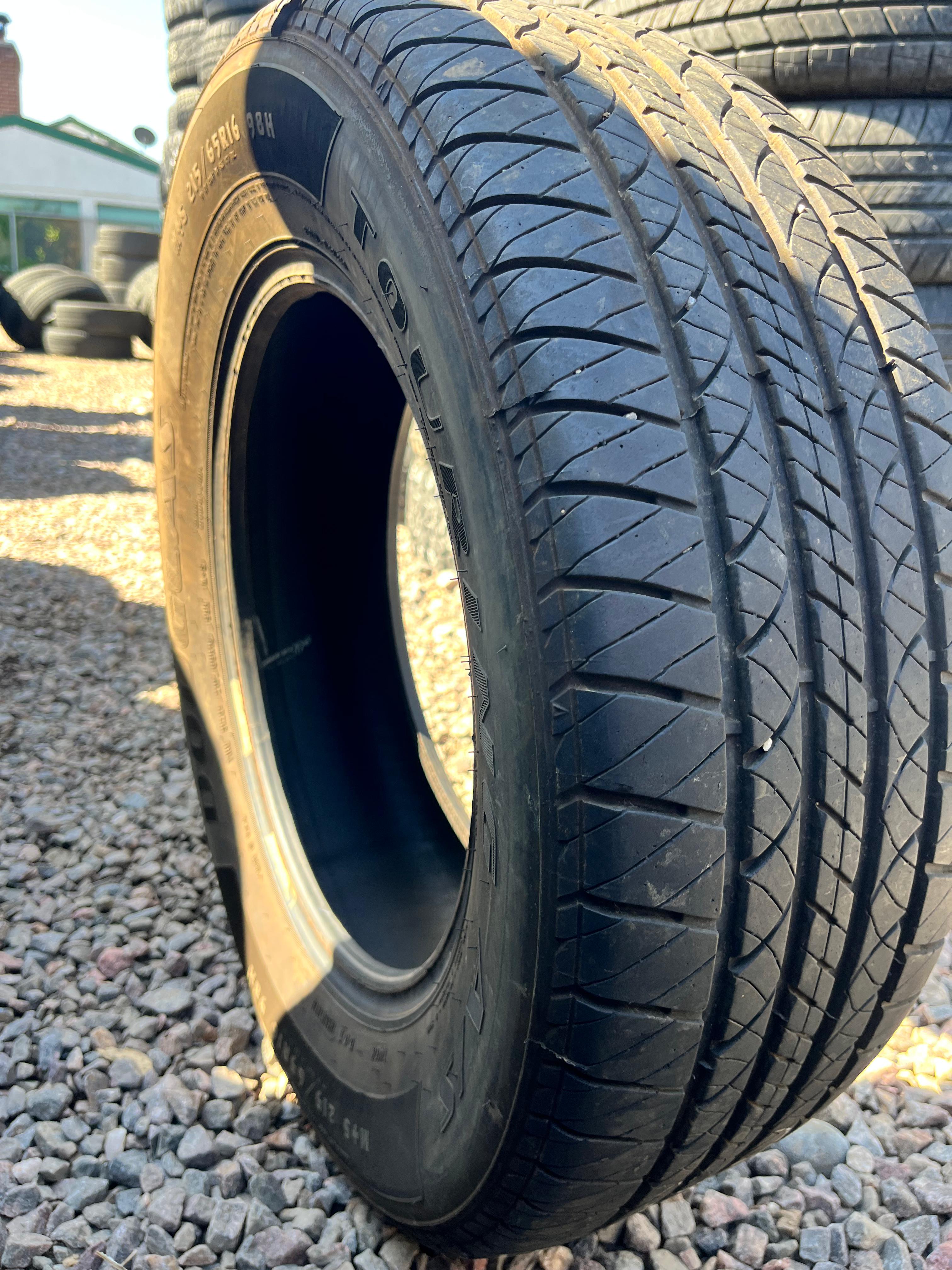 215/65R16 Single (1 Used Tire) Douglas Touring
