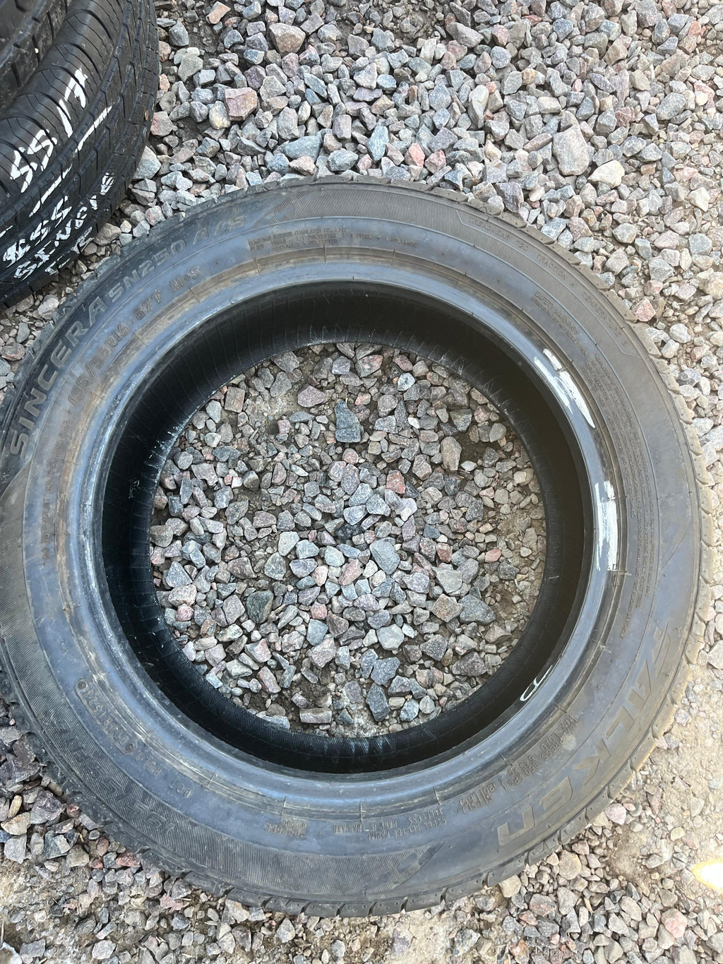 195/55R16 Single (1 Used Tire) Falken Sincera (SN250)