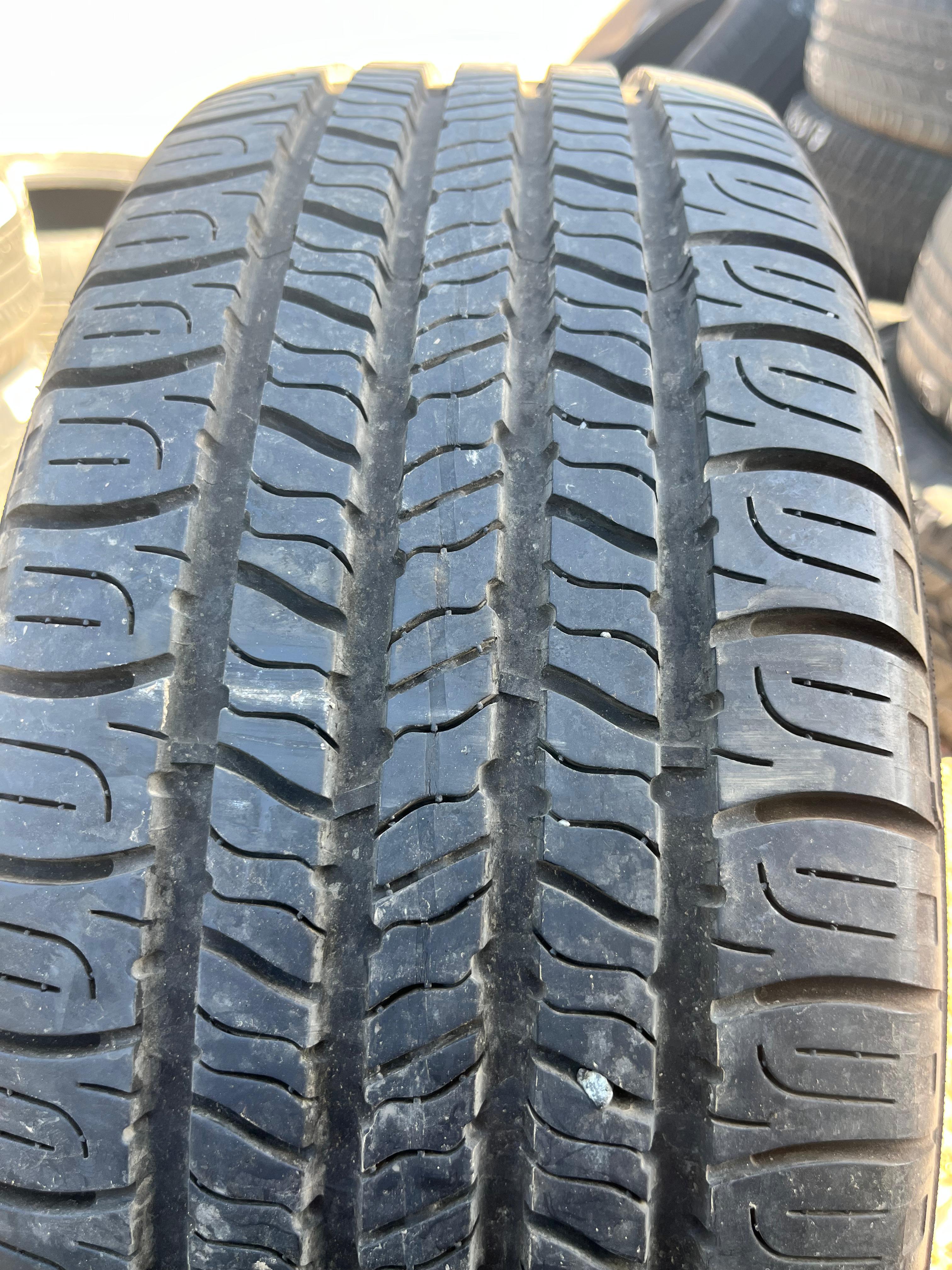 195/55R16 Single (1 Used Tire) Goodyear Assurance