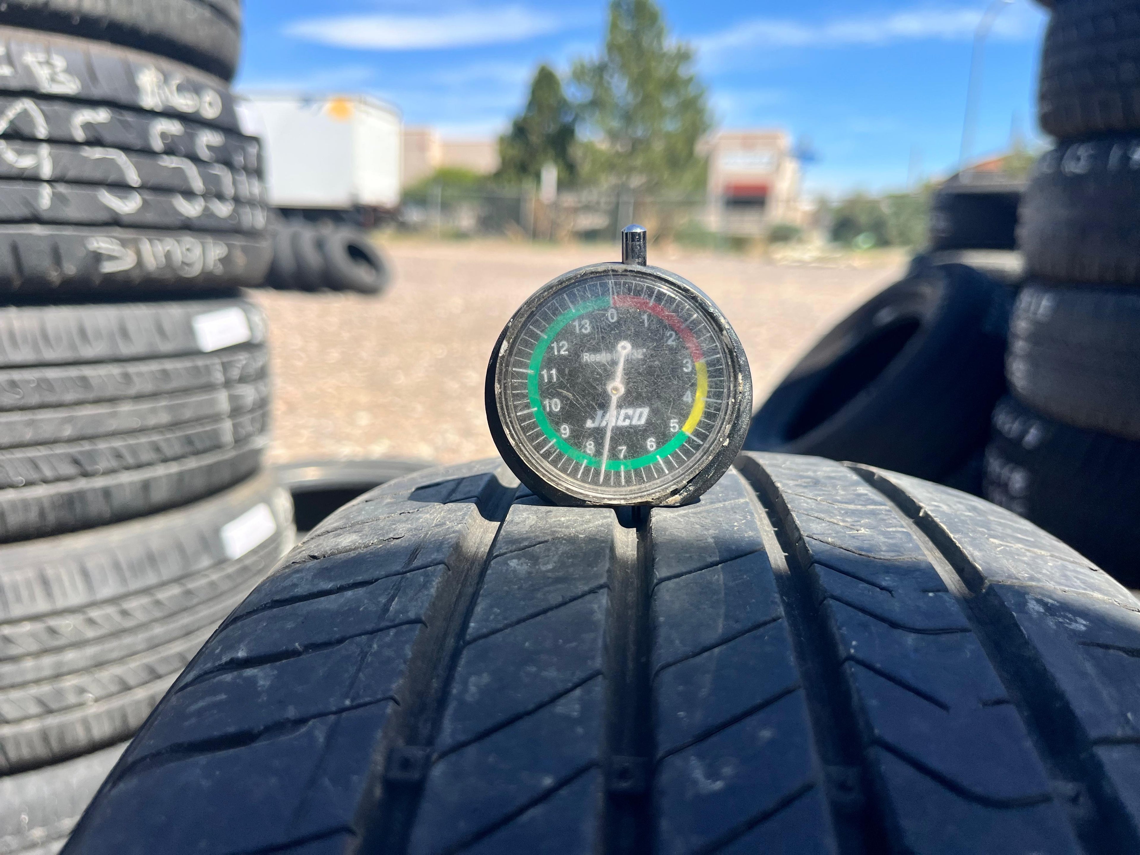 195/55R16 Single (1 Used Tire) Kumho Majesty 9 Solus