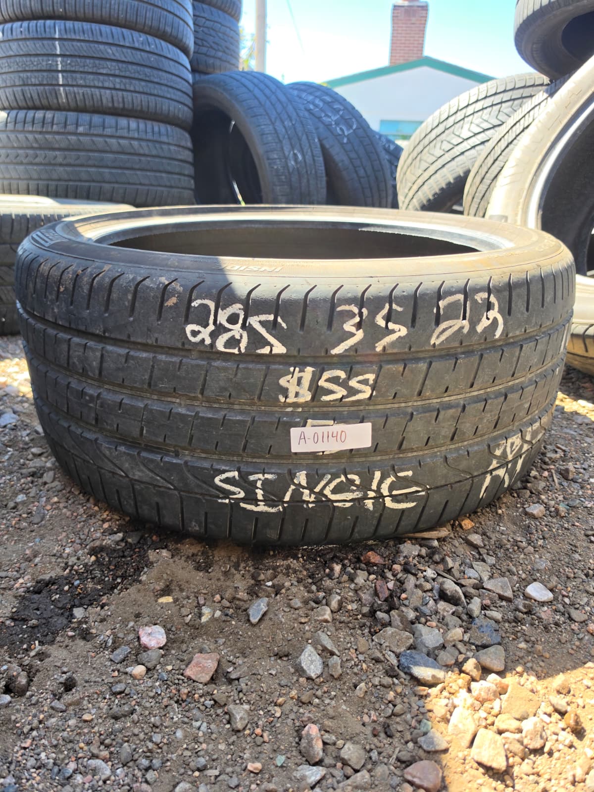 285/35R22 Single (1 Used Tire) Pirelli P Zero