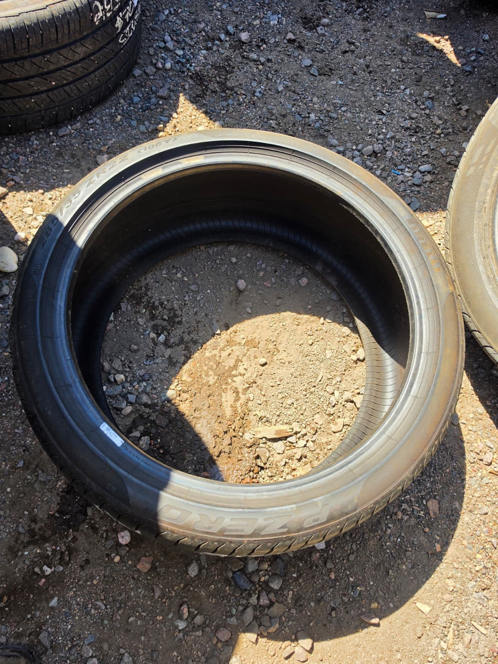 285/35R22 Single (1 Used Tire) Pirelli P Zero