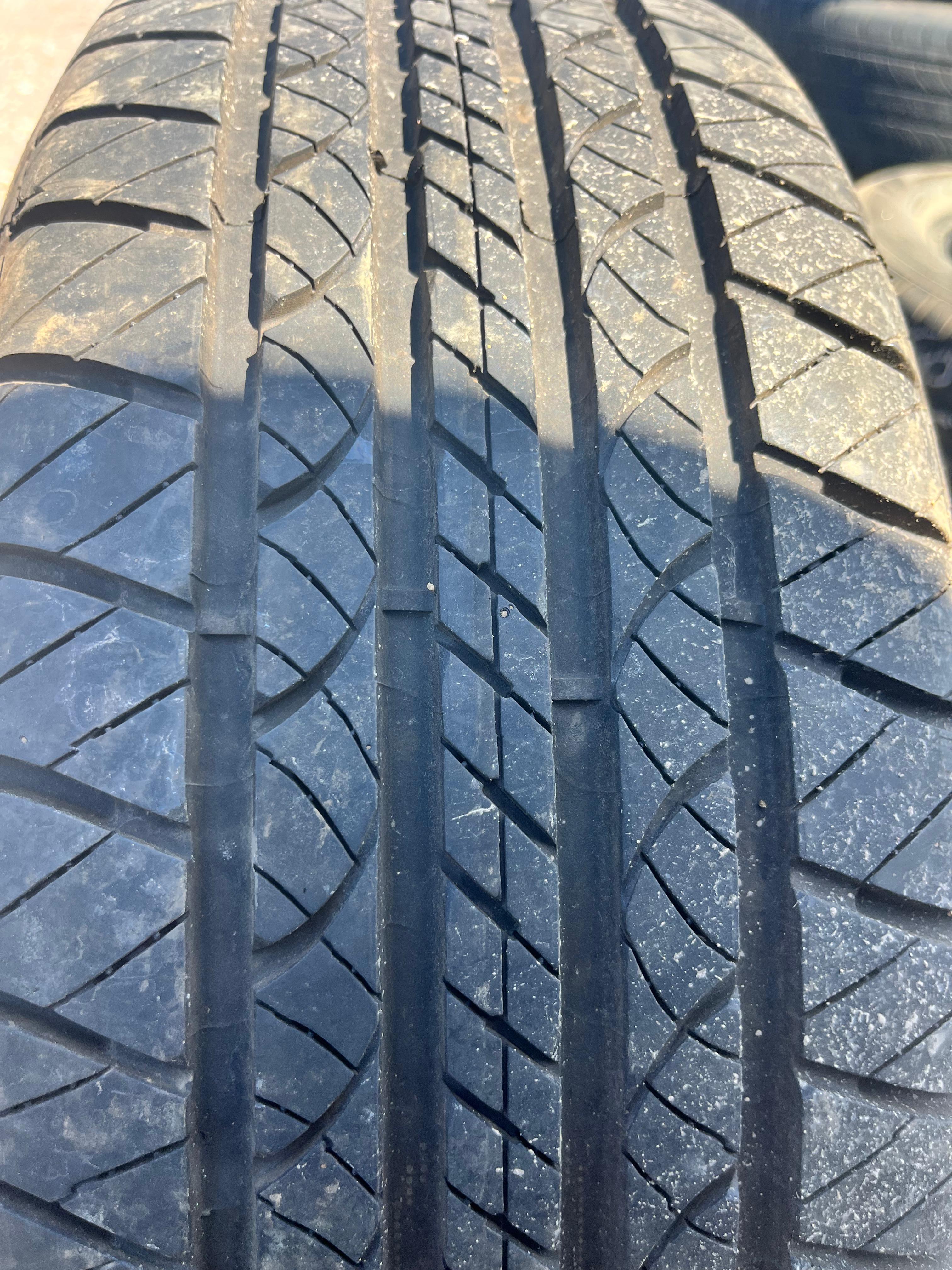 205/55R16 Single (1 Used Tire) Douglas Touring