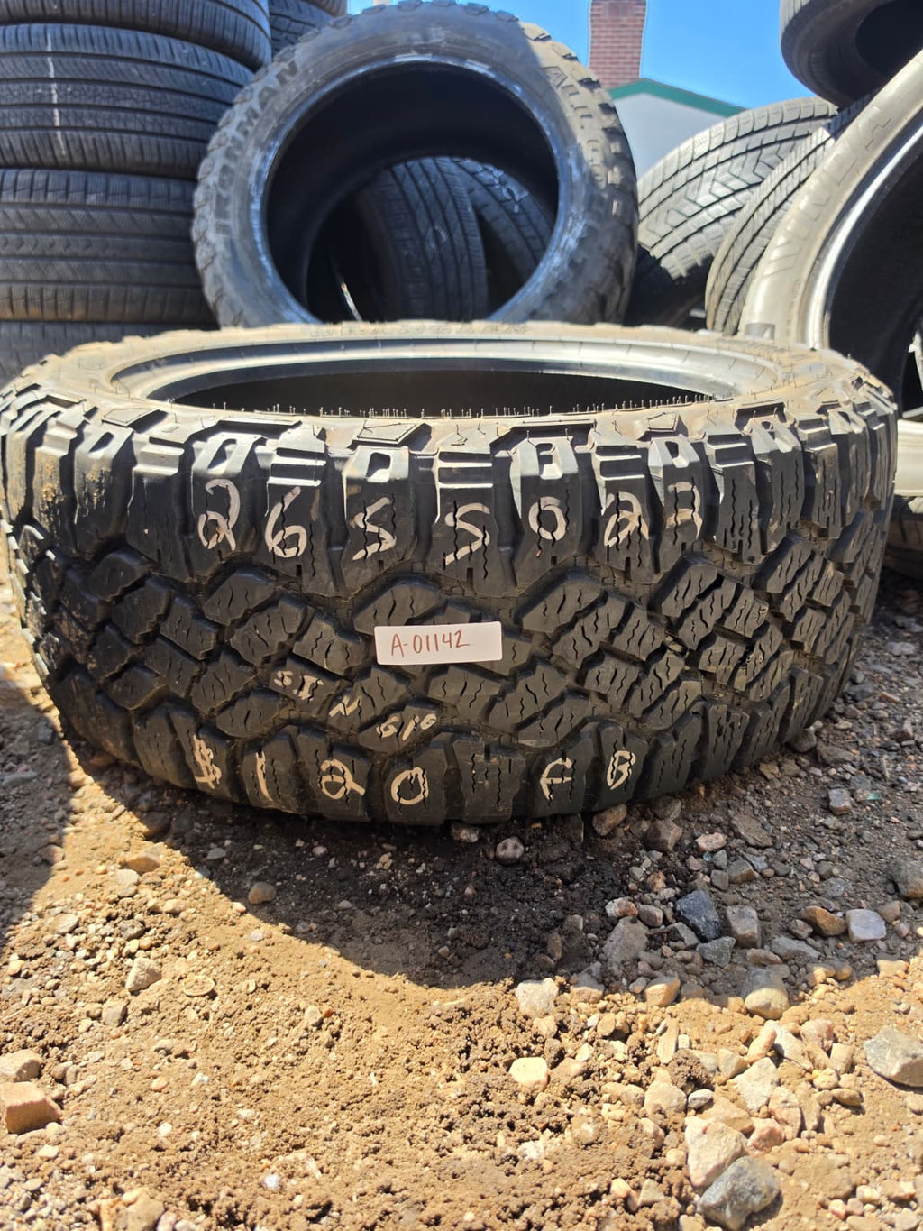 265/50R22 Single (1 Used Tire) Goodyear Wrangler DuraTrac RT