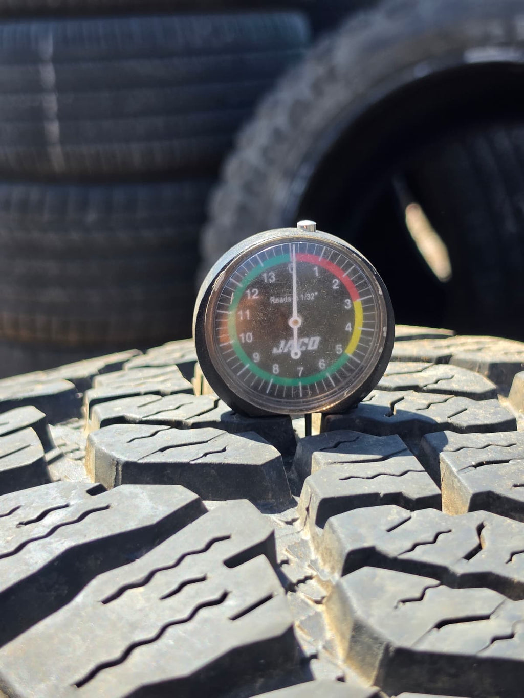 265/50R22 Single (1 Used Tire) Goodyear Wrangler DuraTrac RT