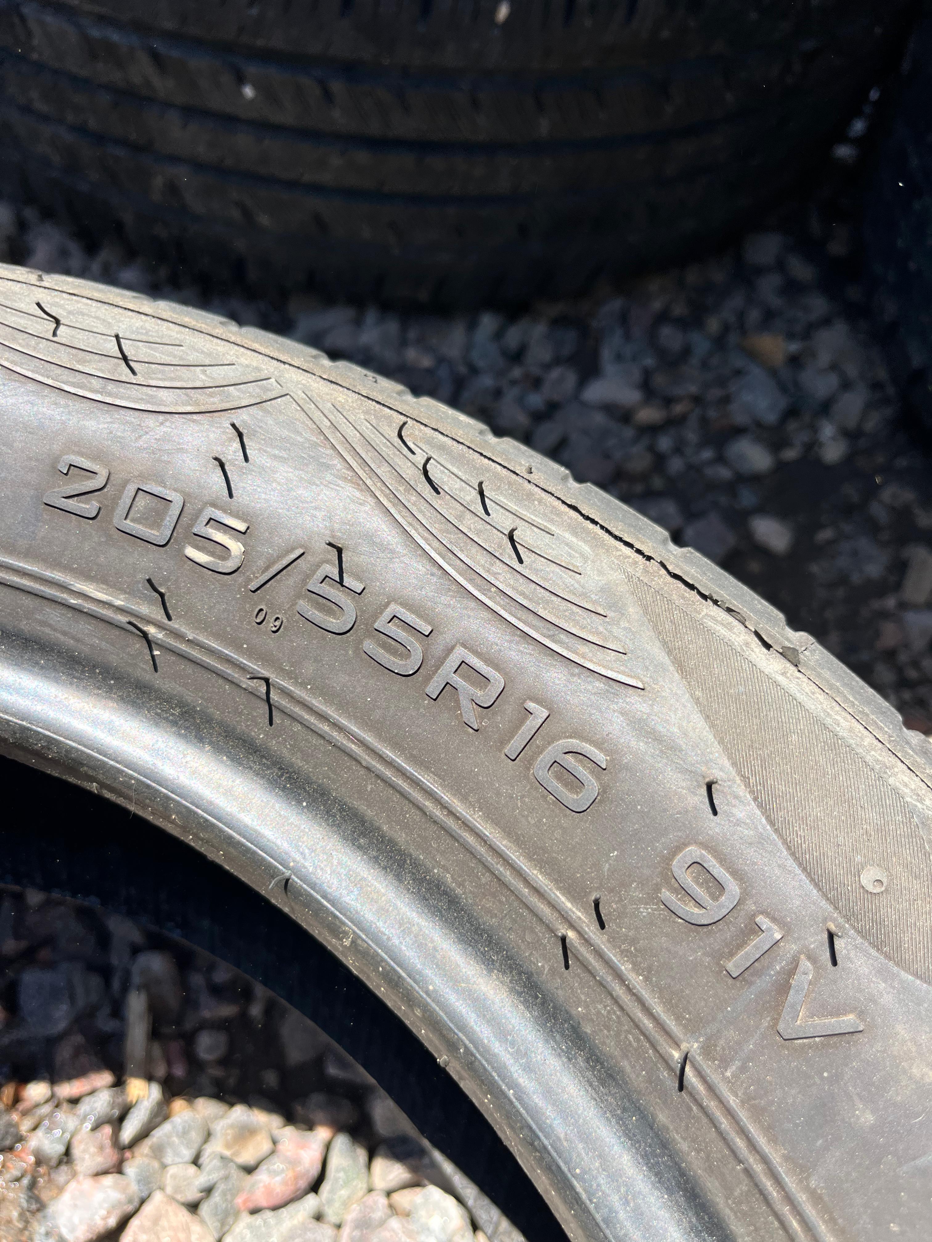 205/55ZR16 Single (1 Used Tire) Haida Ex- Confort