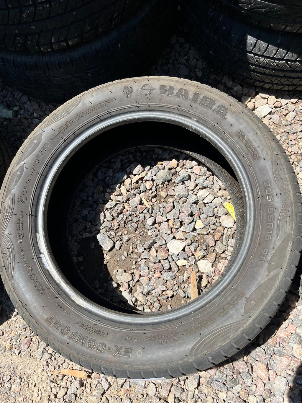 205/55ZR16 Single (1 Used Tire) Haida Ex- Confort