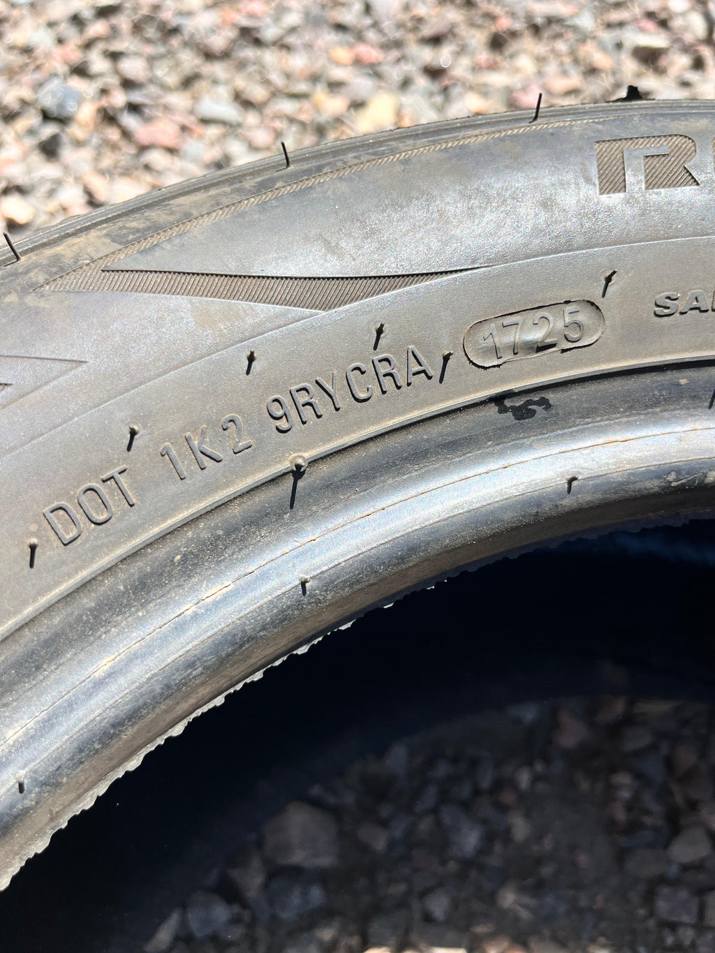 215/55ZR16 Single (1 Used Tire)Road Hugger GTP 02