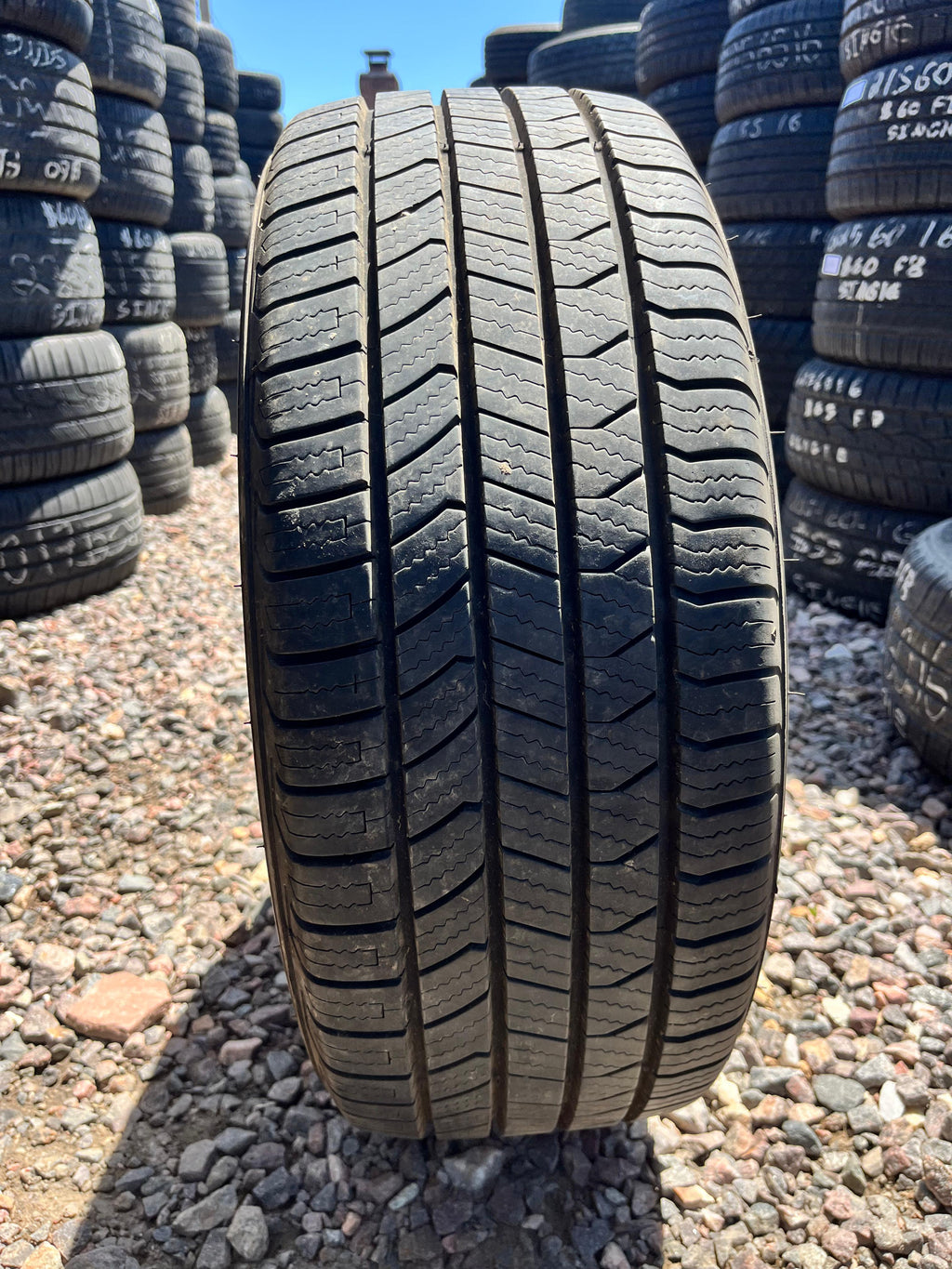 215/55ZR16 Single (1 Used Tire)Road Hugger GTP 02
