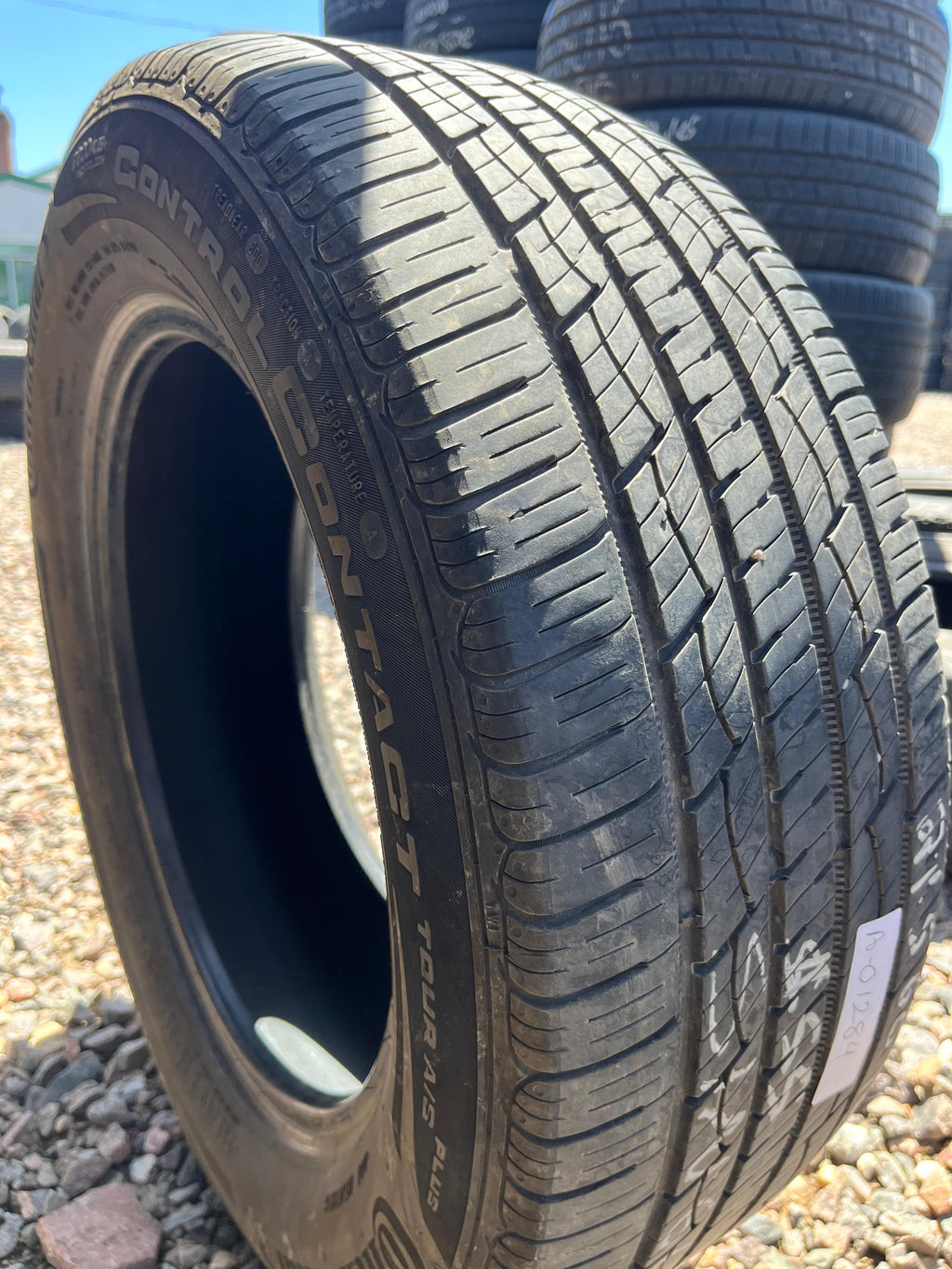 215/55R16 Single (1 Used Tire) Continental Control Contact