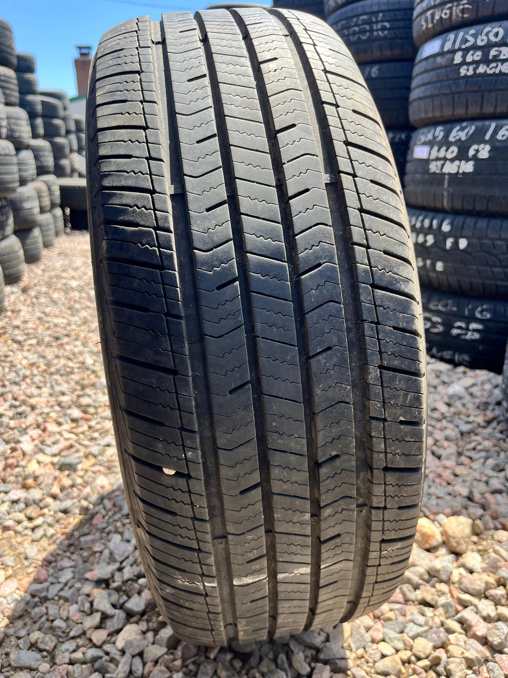 225/60R16 Single (1 Used Tire) Arizonian Silver Edition