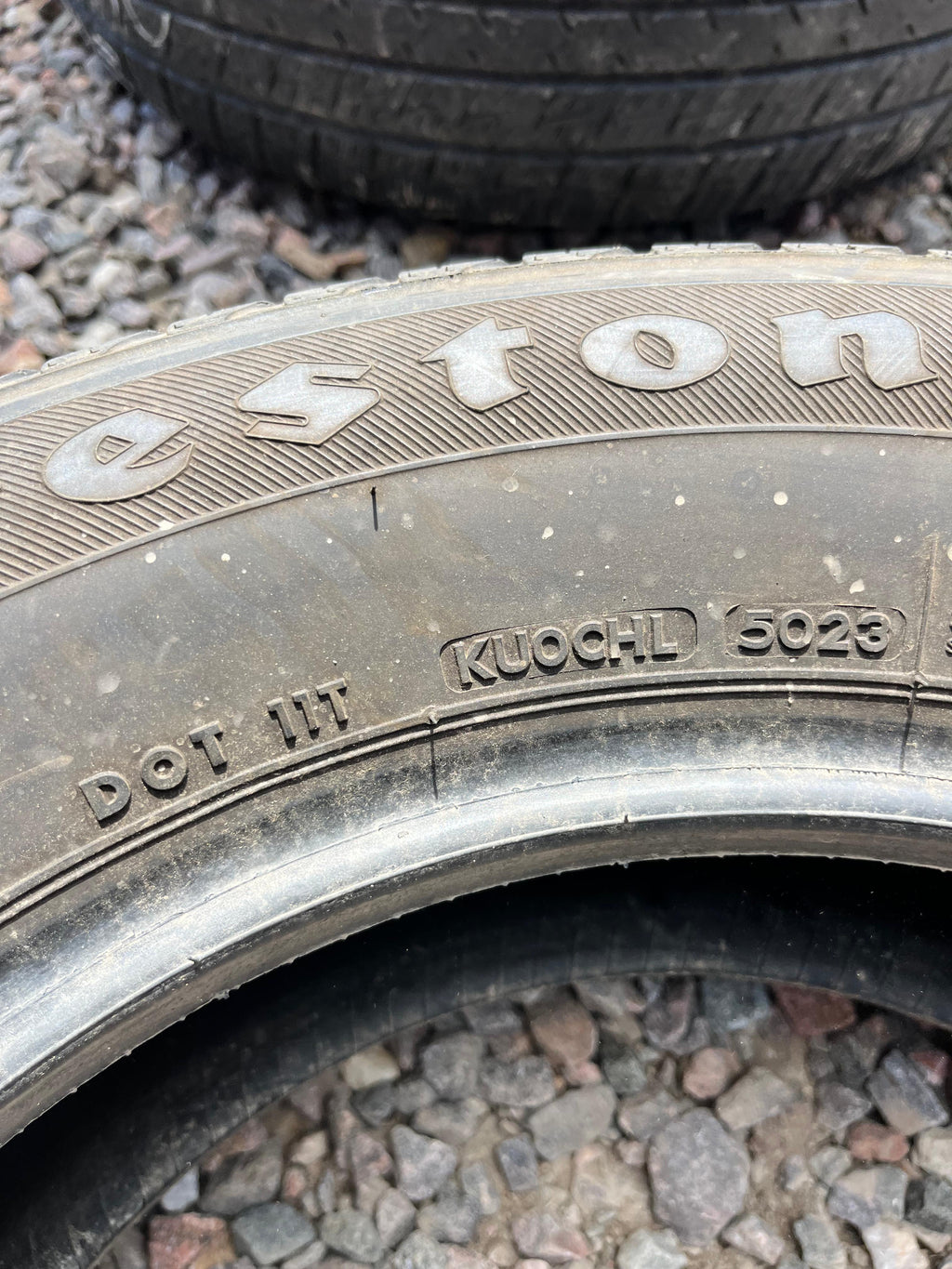235/60R16 Single (1 Used Tire) Firestone All Season