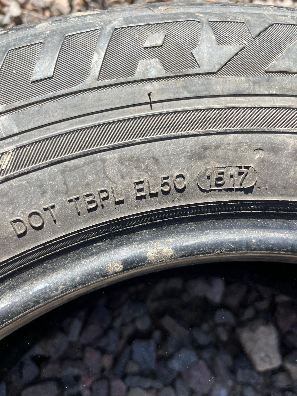 235/60R16 Single (1 Used Tire) Sentury Crossover