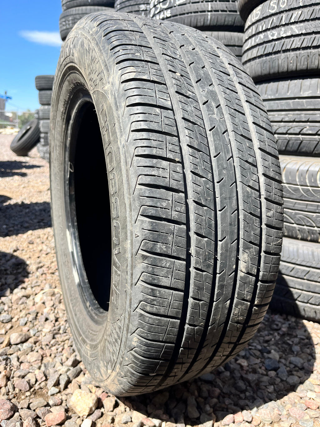 235/60R16 Single (1 Used Tire) Sentury Crossover