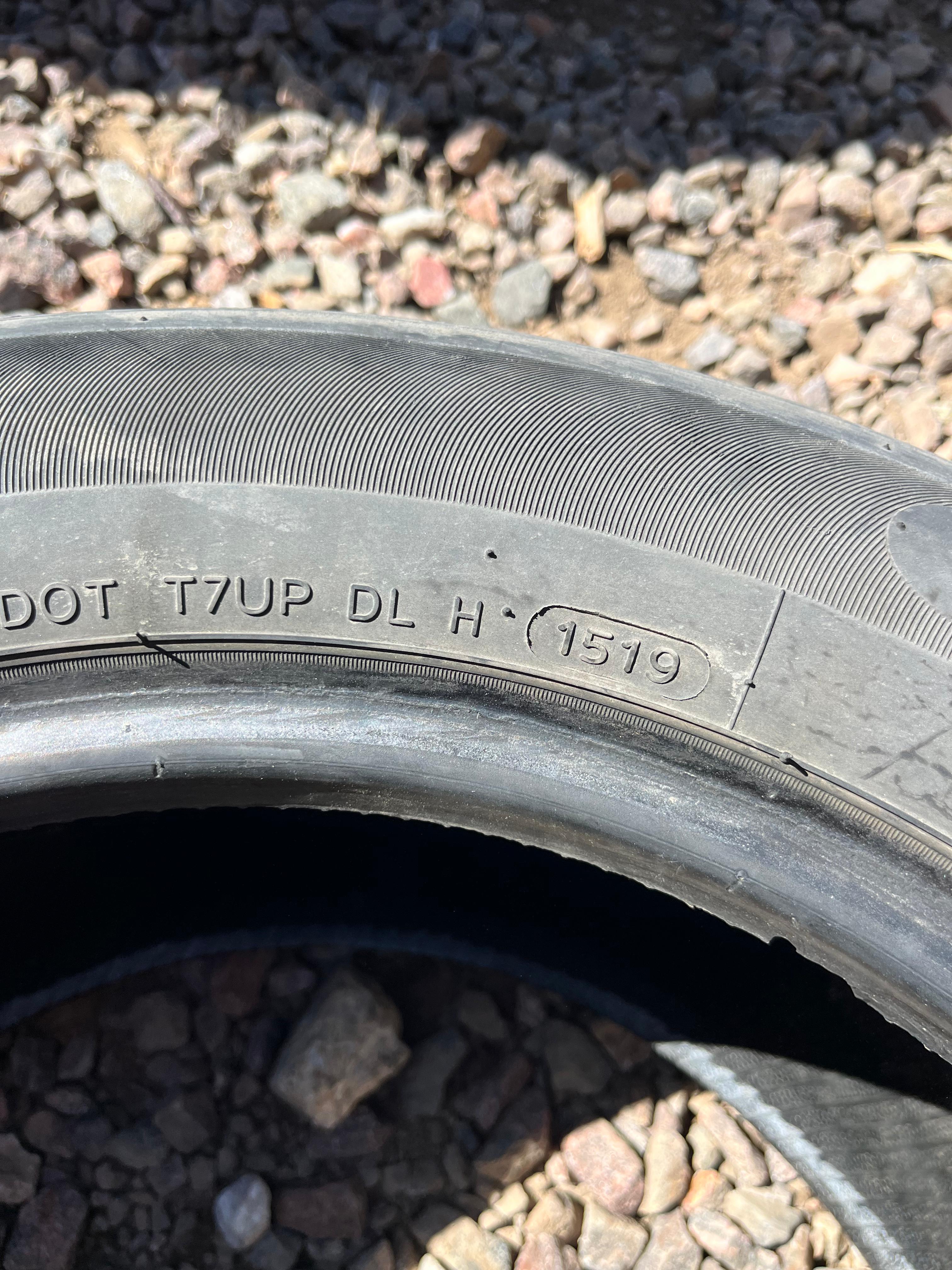 215/60R16 Single (1 Used Tire) Hankook Óptimo