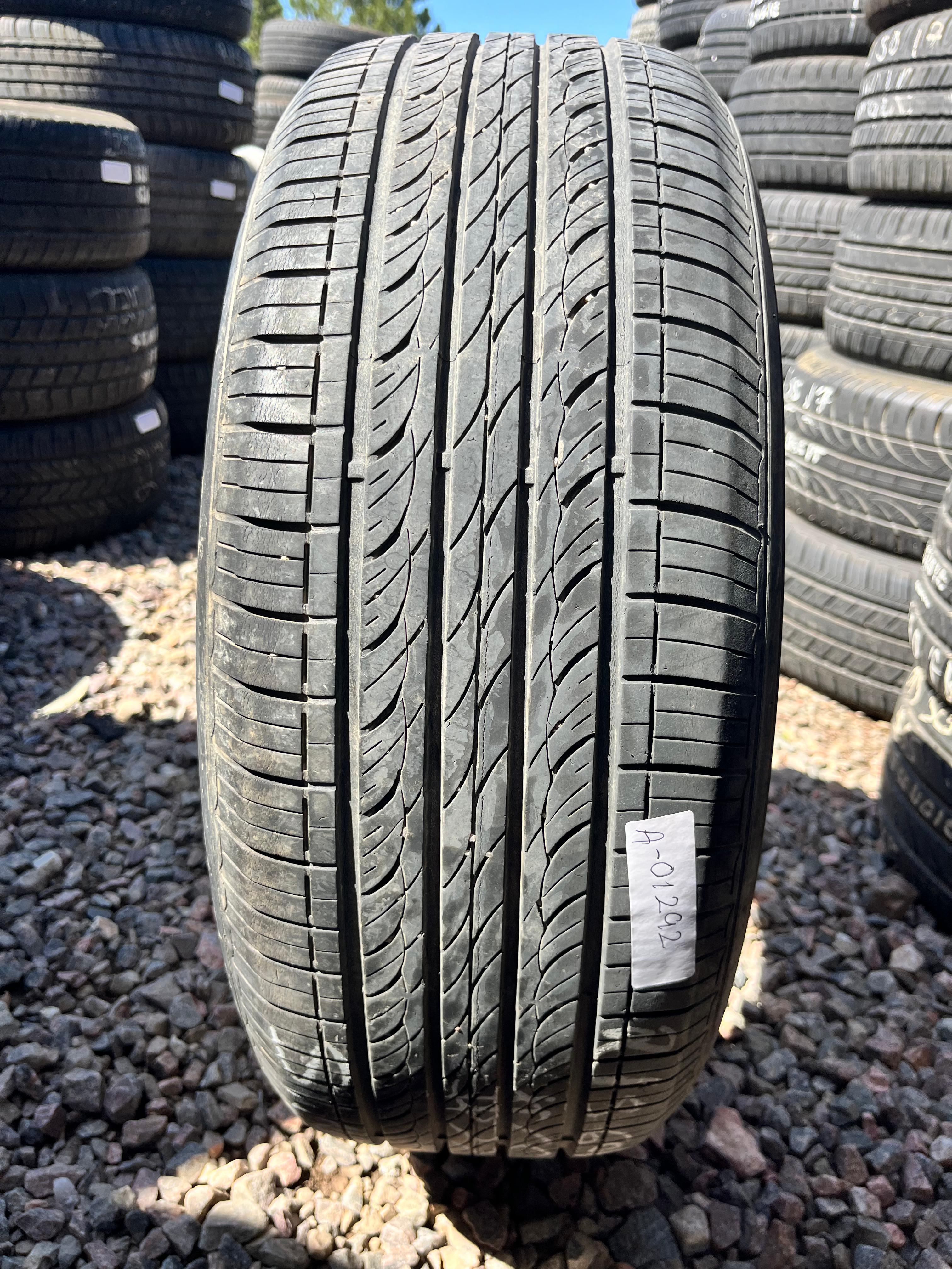 215/60R16 Single (1 Used Tire) Hankook Óptimo
