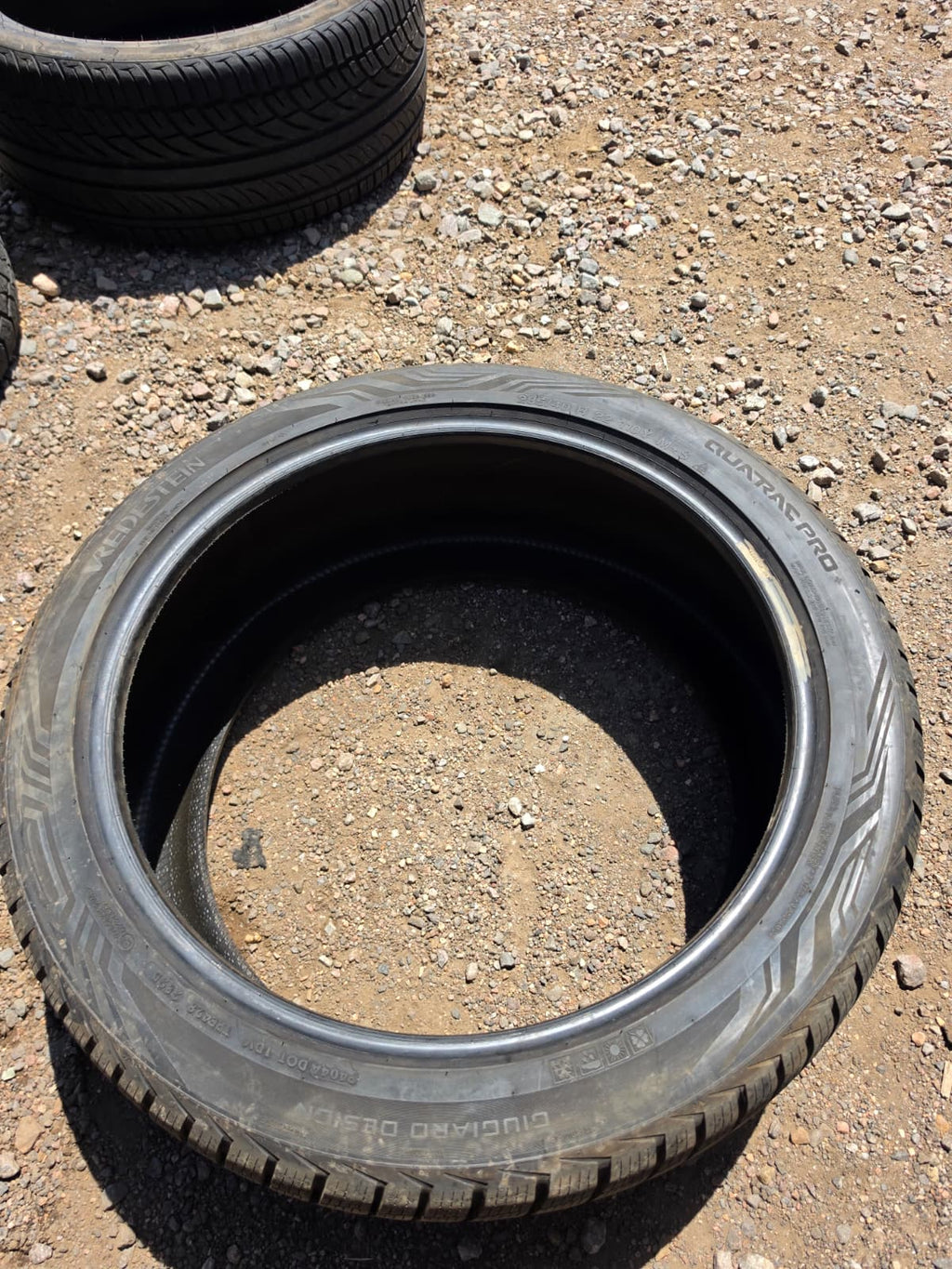 285/40R22 Single (1 Used Tire) Vredestein Vredestein