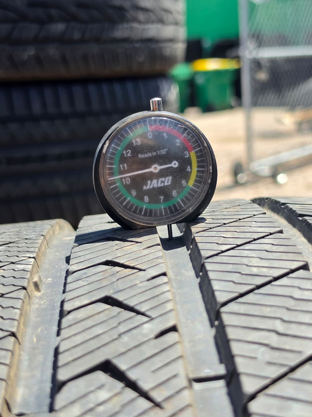285/40R22 Single (1 Used Tire) Vredestein Vredestein