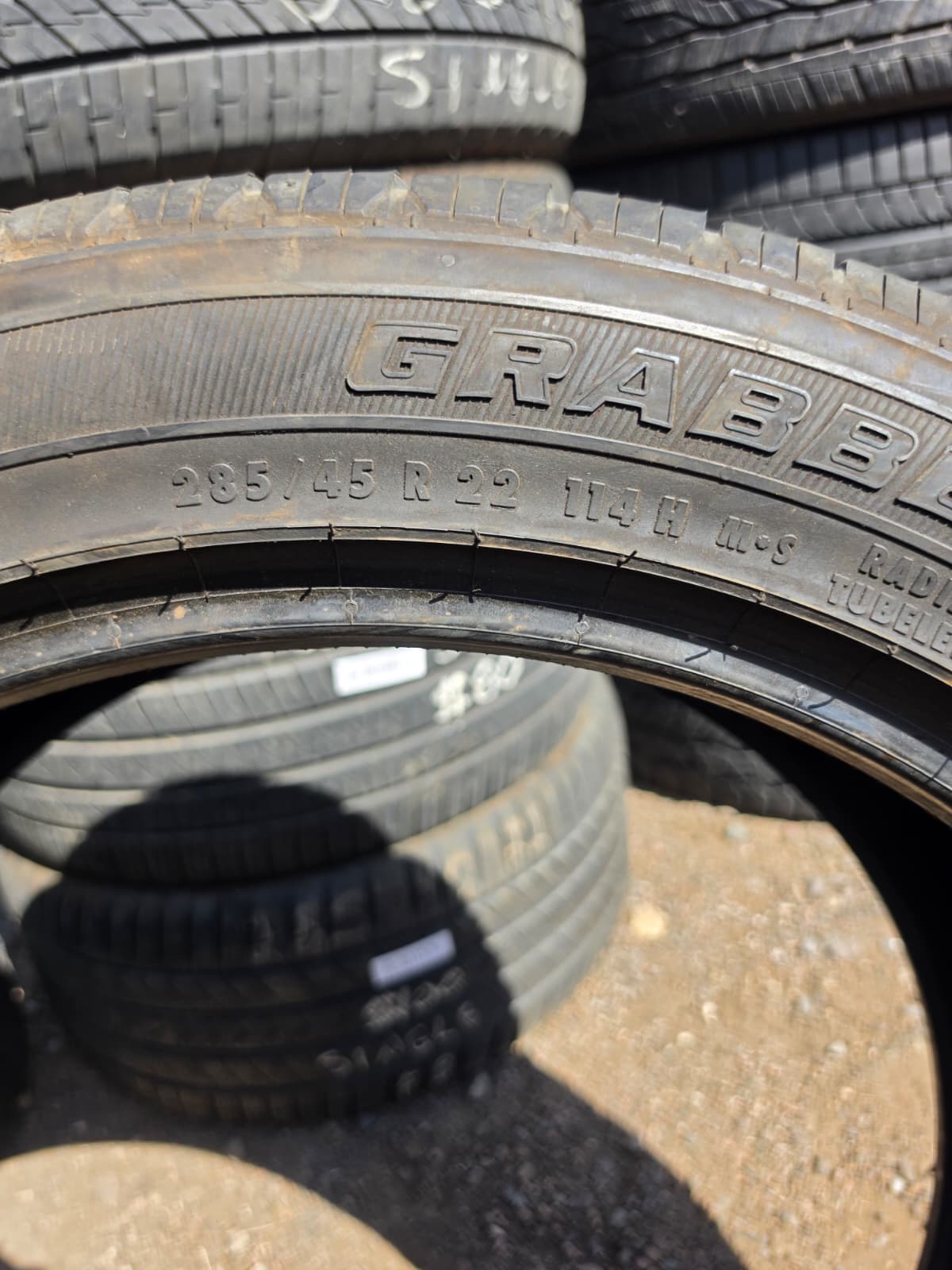285/45R22 Single (1 Used Tire) General Grabber HTS