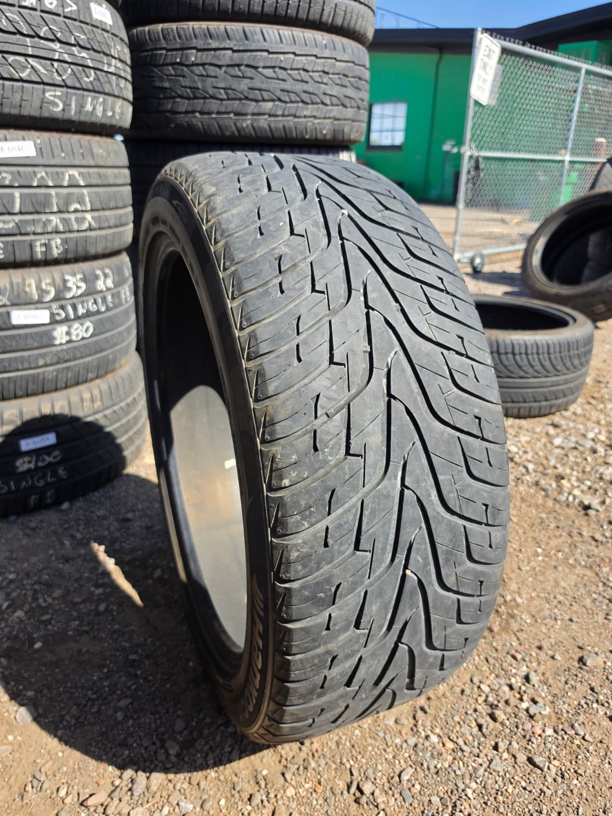 275/45R22 Single (1 Used Tire) Hankook Ventus ST