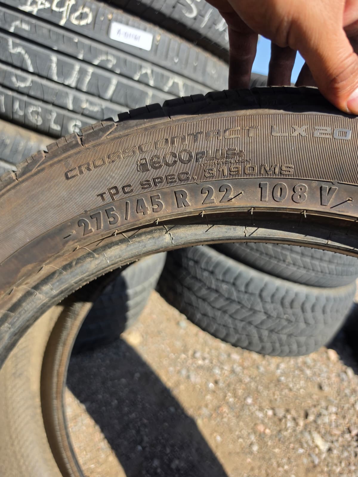 275/45R22 Single (1 Used Tire) Continental CrossContact LX20
