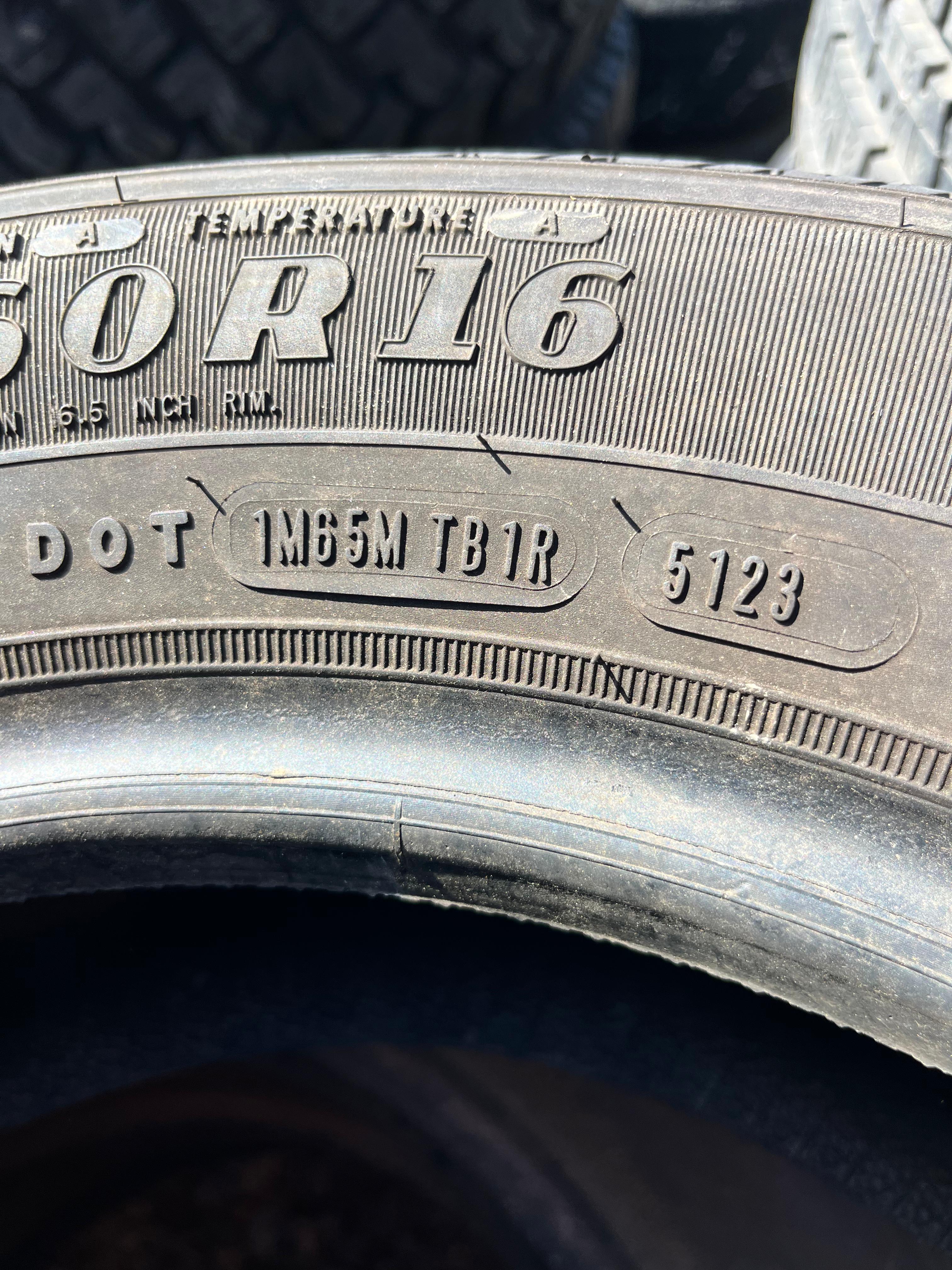 215/60R16 Single (1 Used Tire) Goodyear Reliant