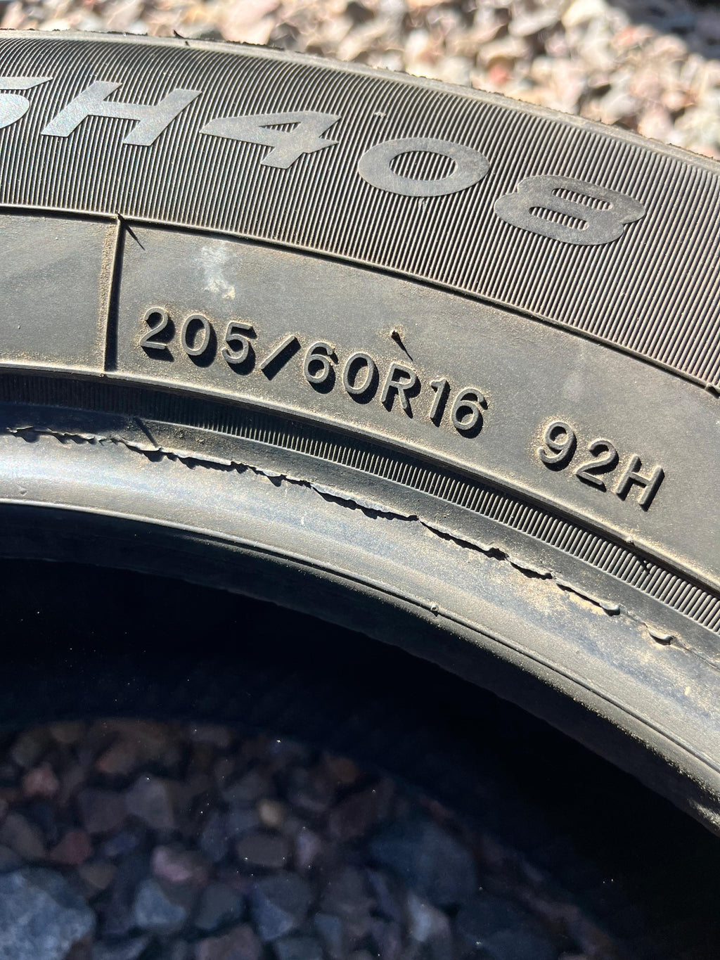 205/60R16 Single (1 Used Tire) Sailun Atrezzo (SH408)