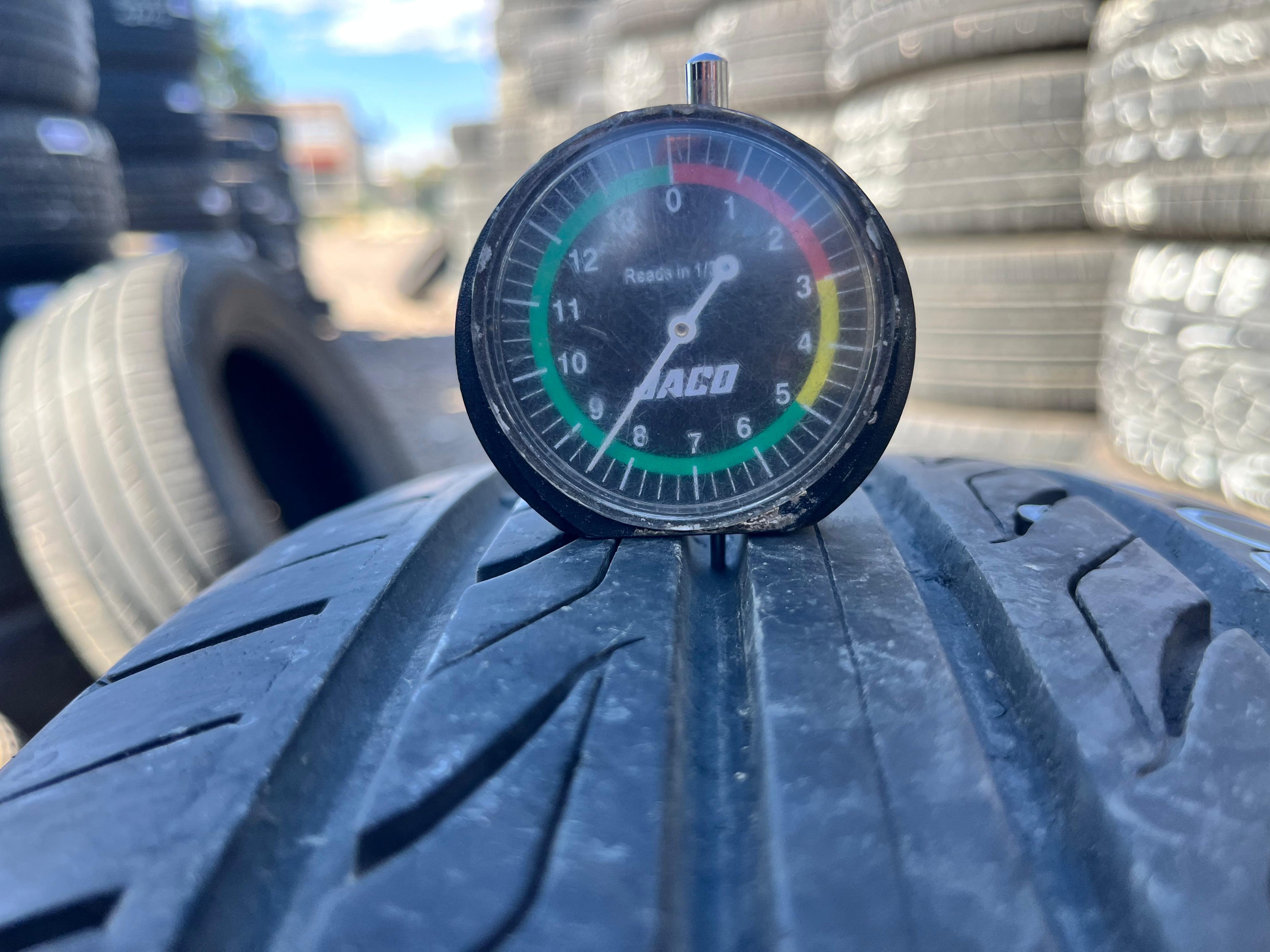 205/65R16  Single (1 Used Tire) AndSail (LS388)