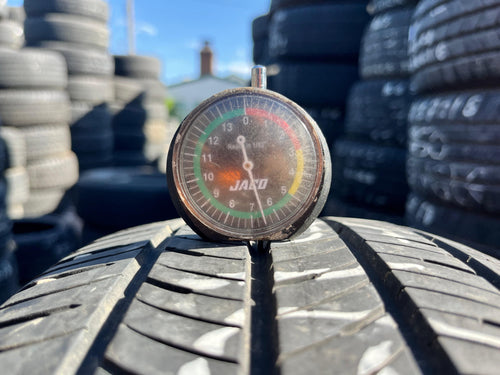 205/65R16 Single (1 Used Tire) Kumho Solus (TA31)
