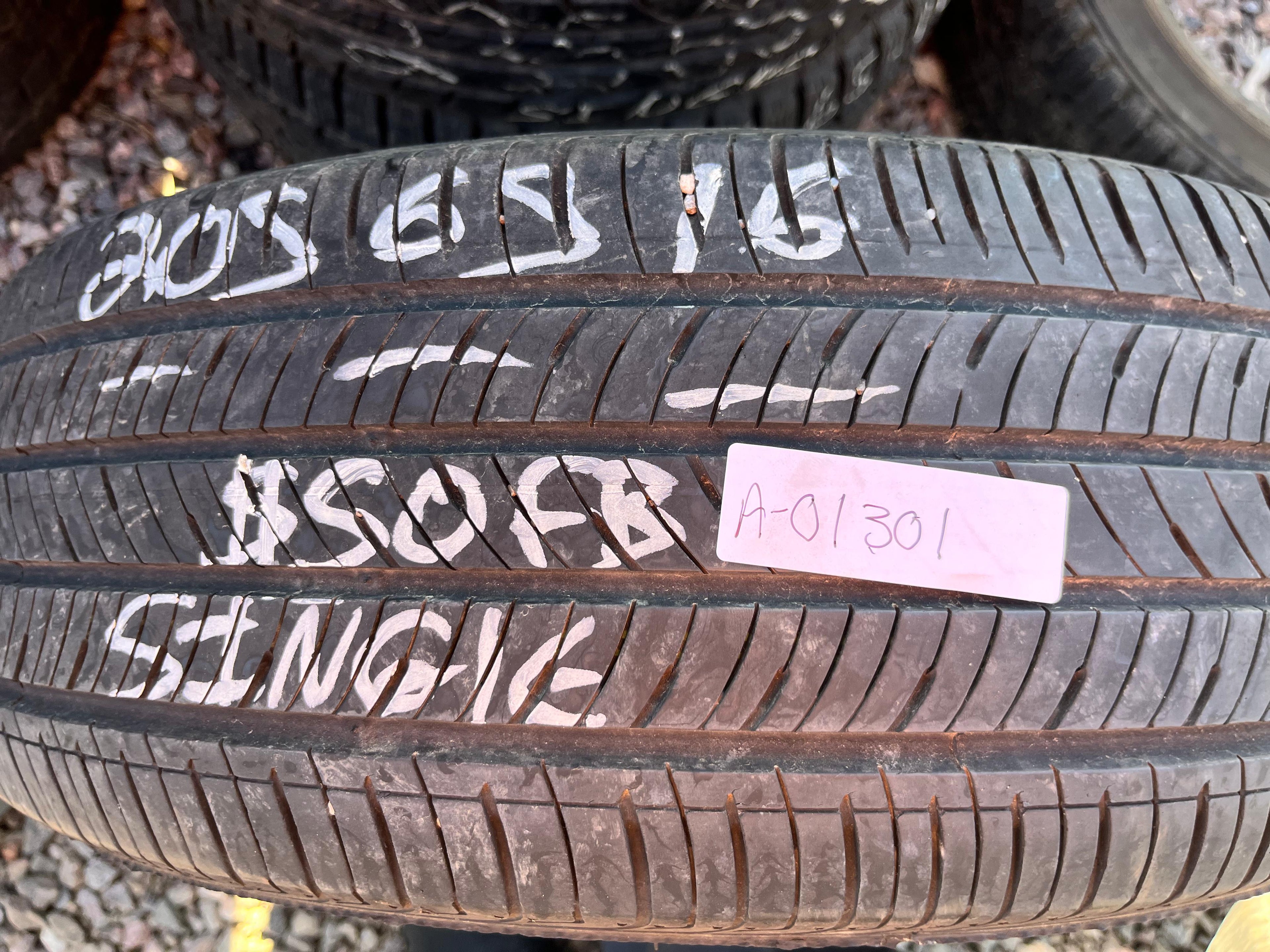 205/65R16 Single (1 Used Tire) Kumho Solus (TA31)