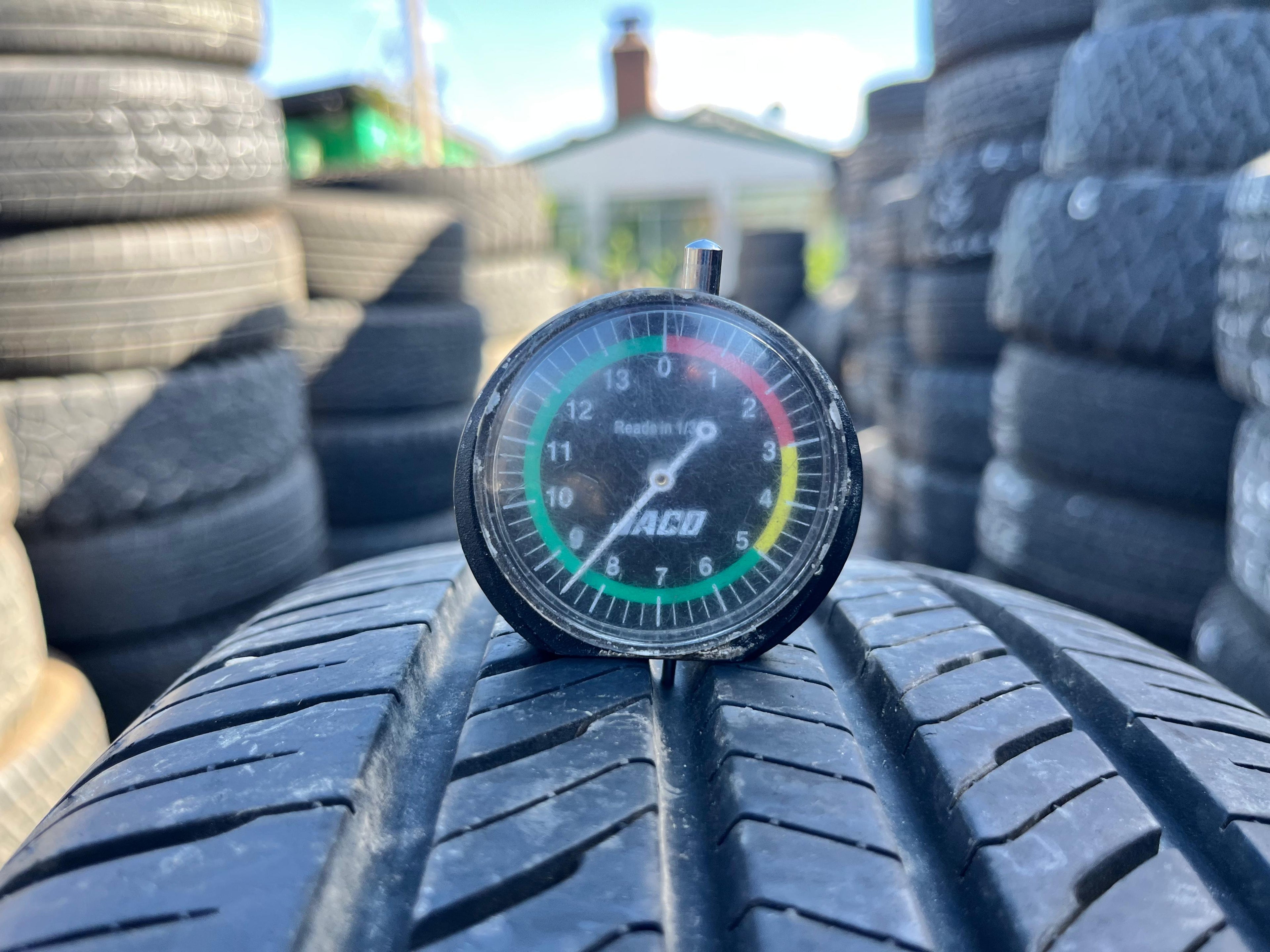 205/65R16 Single (1 Used Tire) Laufenn G FIT AS