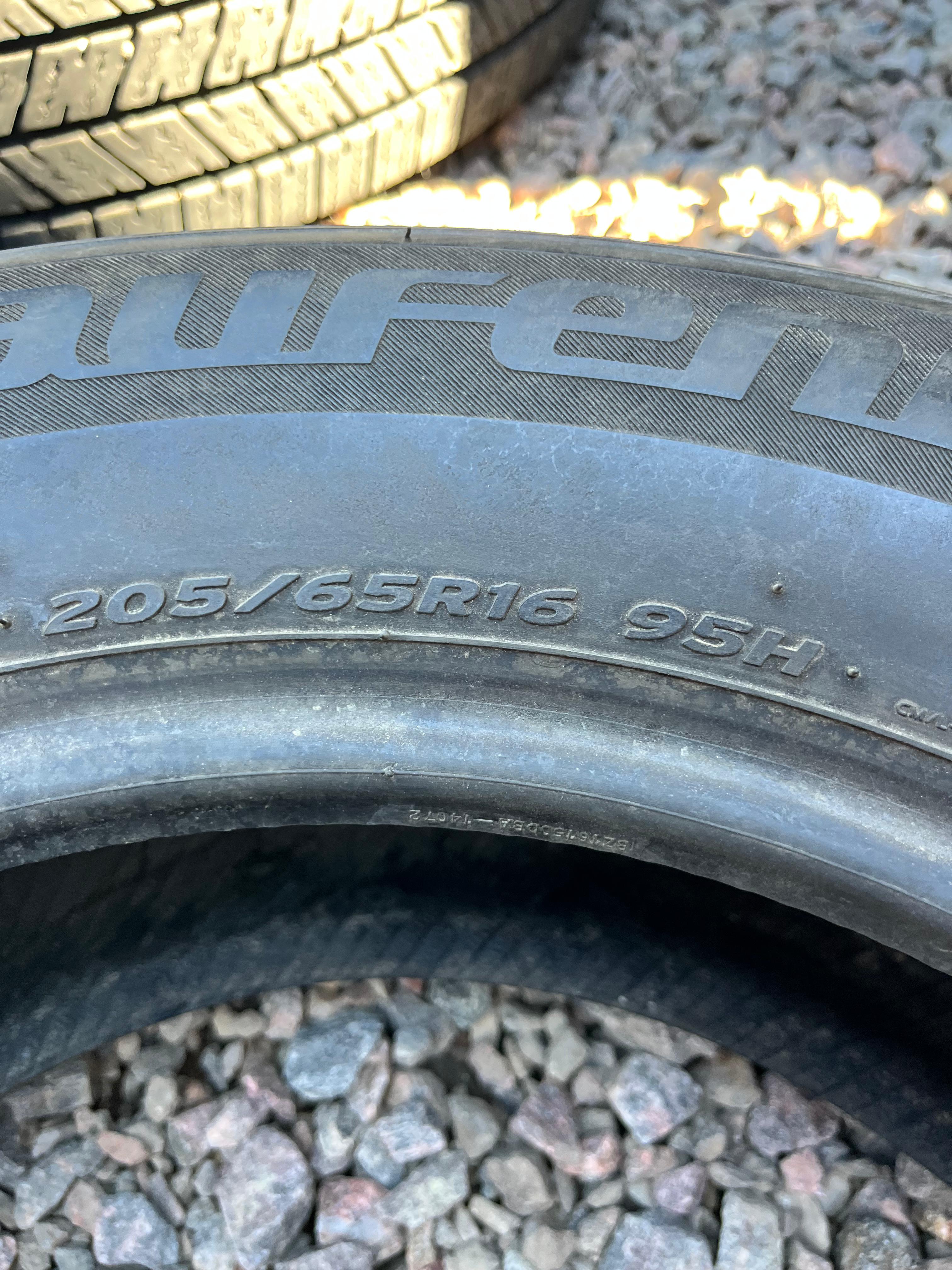 205/65R16 Single (1 Used Tire) Laufenn G FIT AS