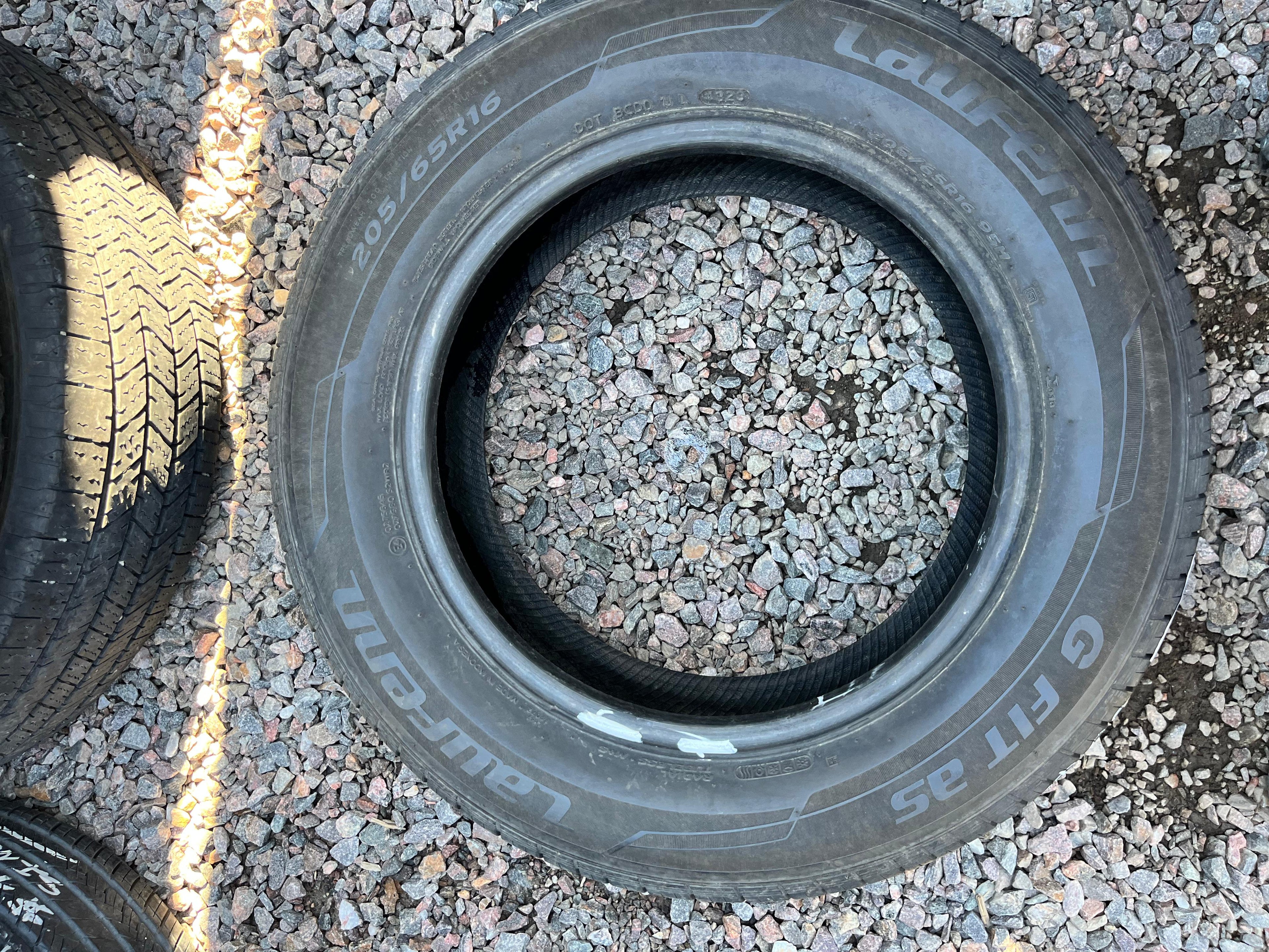 205/65R16 Single (1 Used Tire) Laufenn G FIT AS