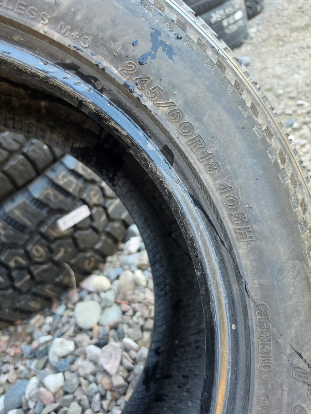 245/60ZR18 Single (1 Used Tire) Paragon Tour CUV