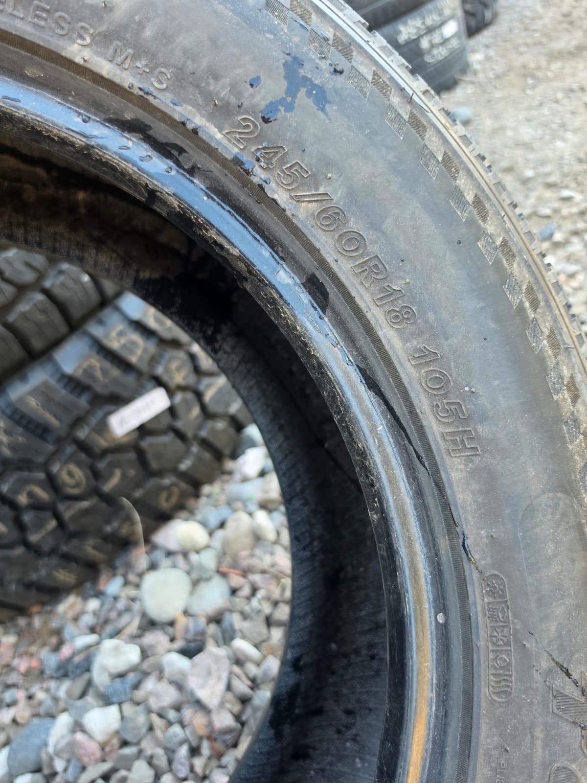 245/60ZR18 Single (1 Used Tire) Paragon Tour CUV