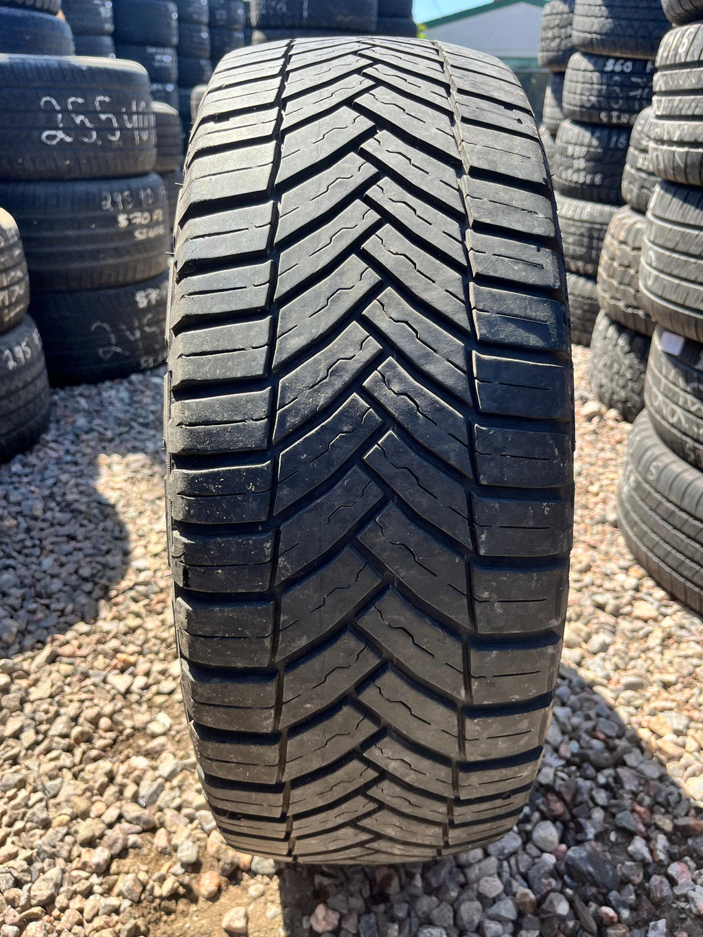 205/65R16C Single (1 Used Tire) Michelin Agilis CrossClimate ❄️