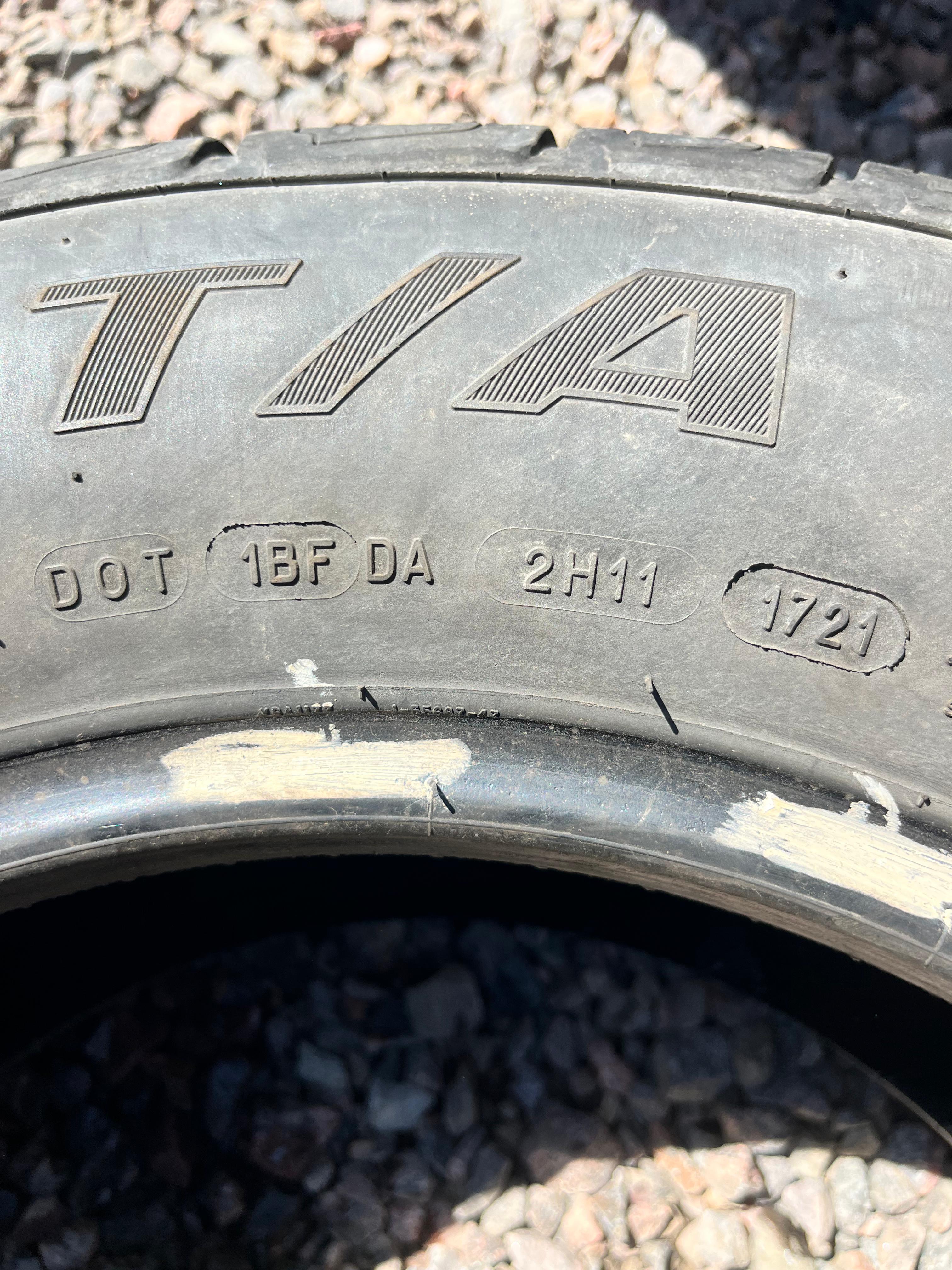 215/70R16 Single (1 Used Tire) BFGoodrich Advantage