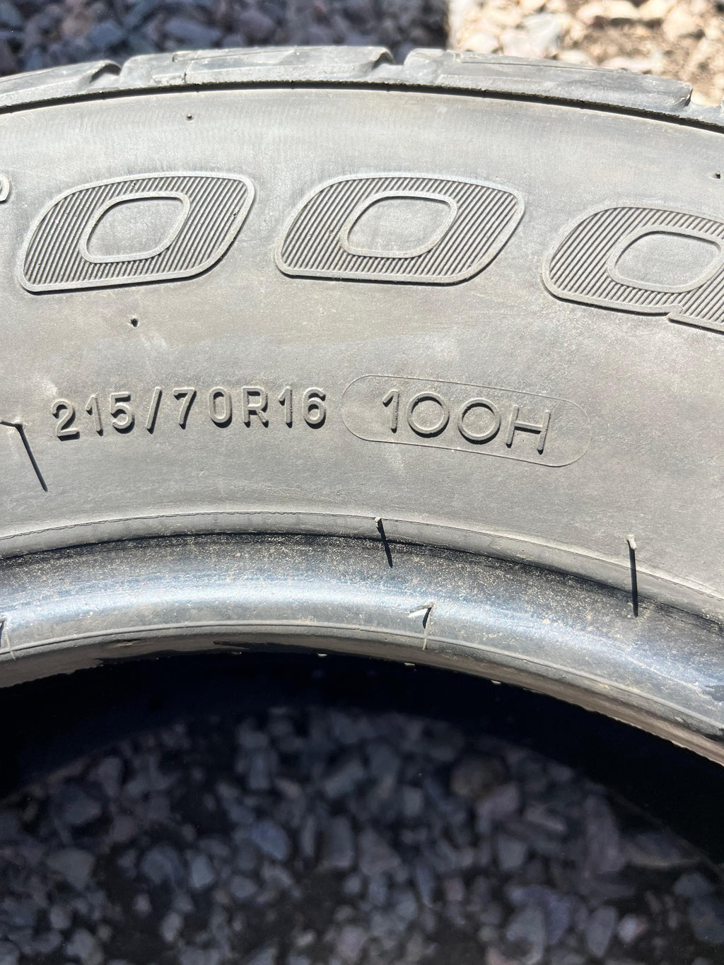215/70R16 Single (1 Used Tire) BFGoodrich Advantage