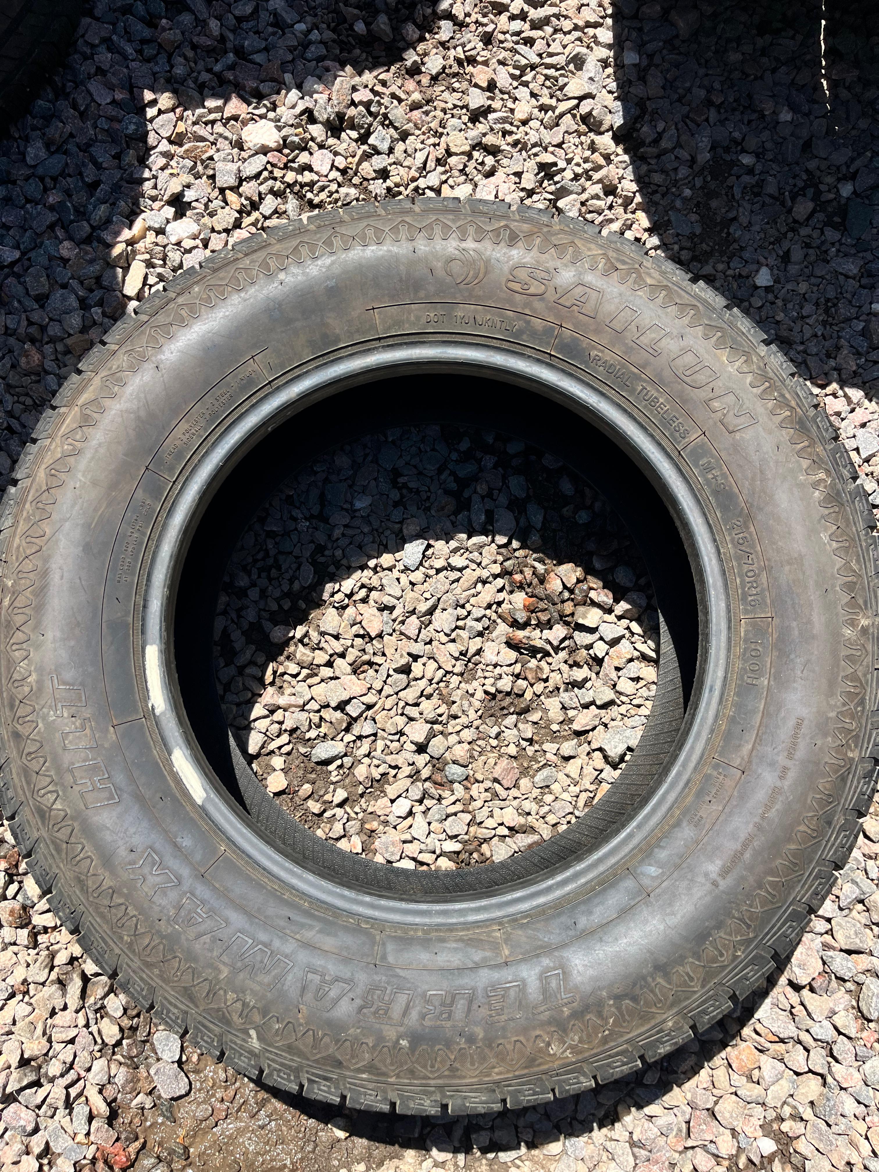 215/70R16 Single (1 Used Tire) Sailun Terramax HLT