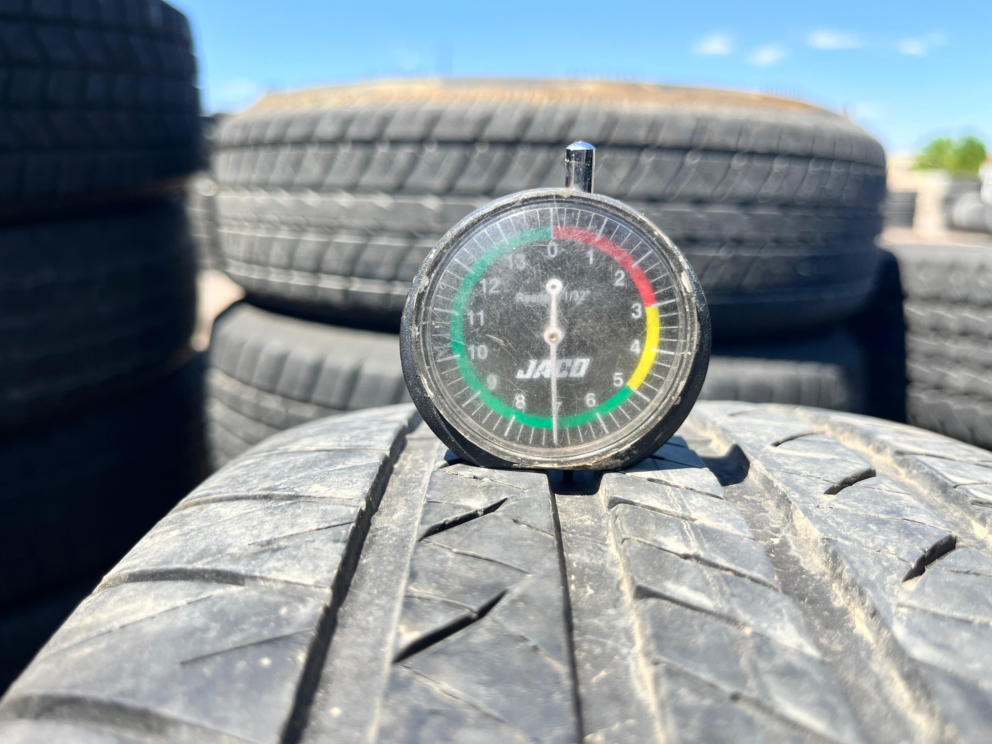 215/70R16 Single (1 Used Tire) Douglas Touring