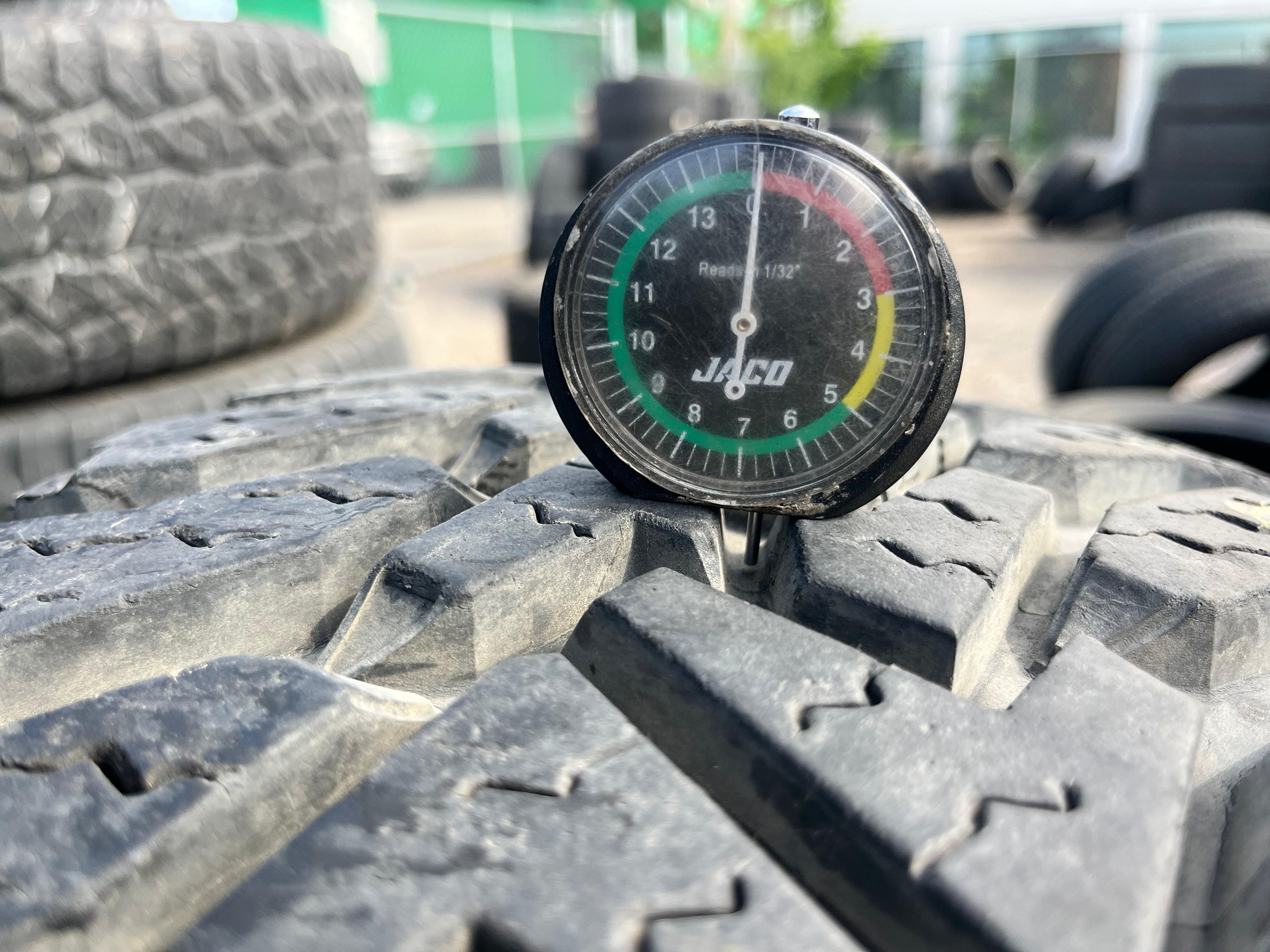 LT265/75R16 Single (1 Used Tire) Goodyear Wrangler (Authority)